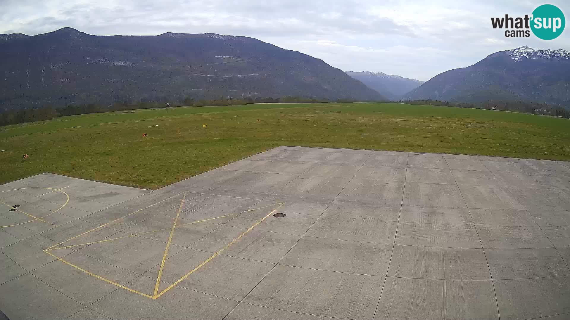 Bovec airport webcam – Skydive Bovec
