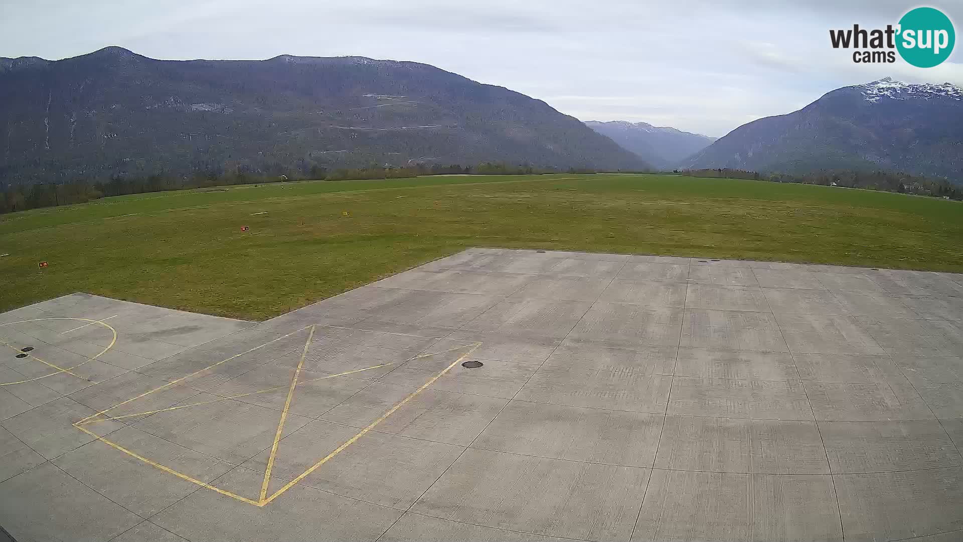 Webcam des Flughafens Bovec – Skydive Bovec