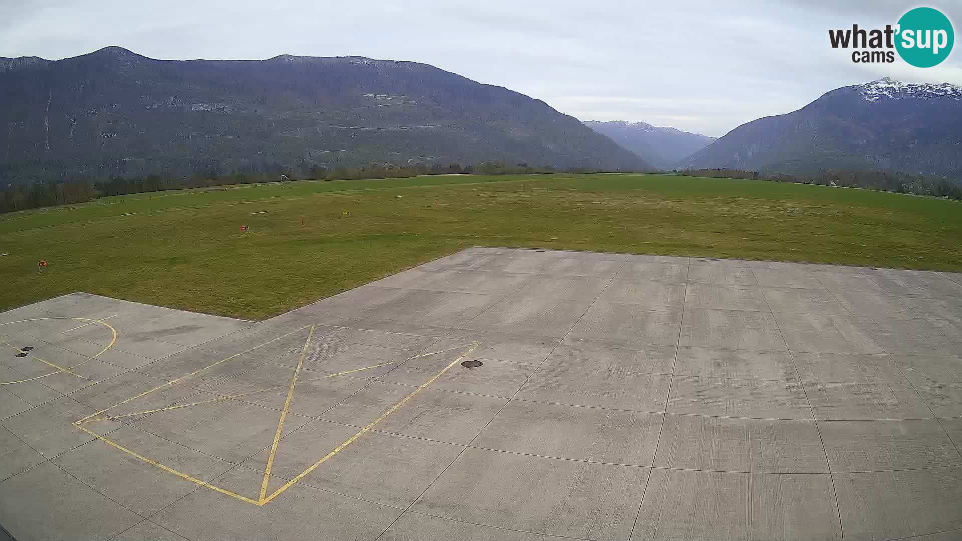 Cámara web del aeropuerto de Bovec – Skydive Bovec