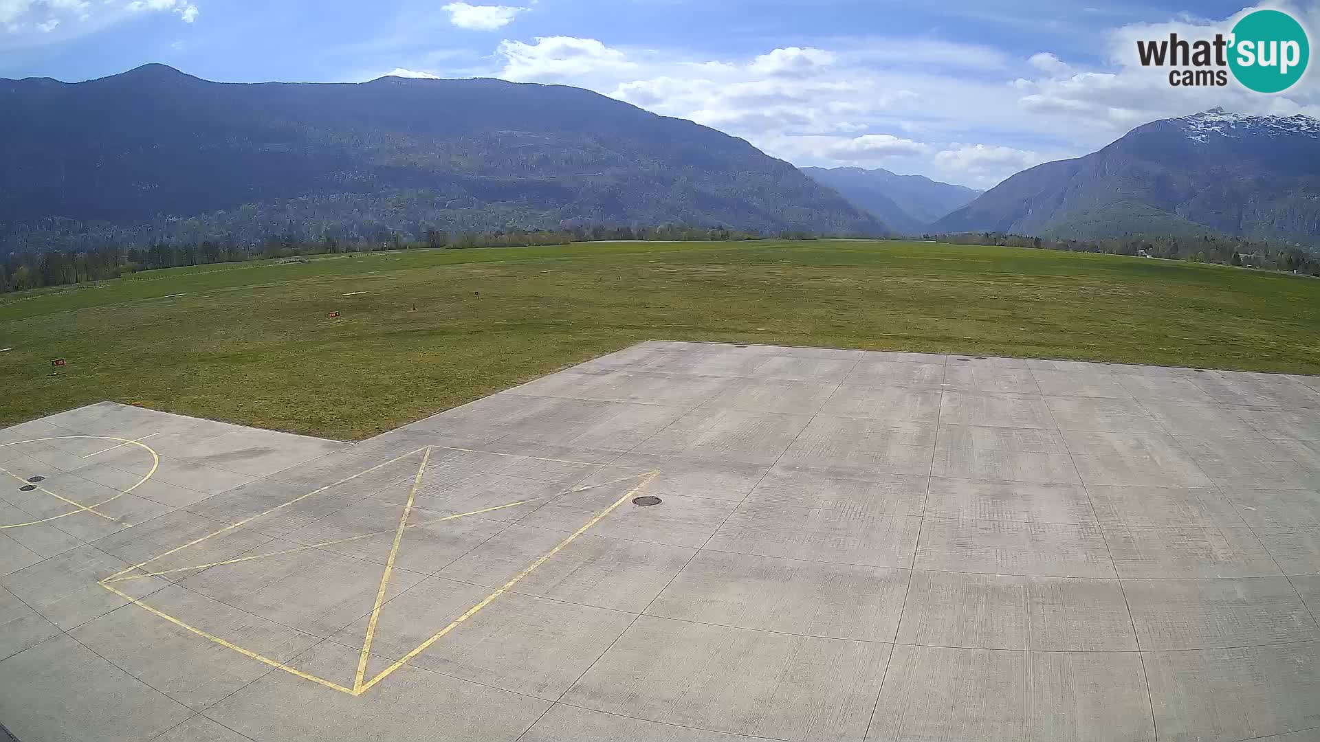 Bovec airport webcam – Skydive Bovec