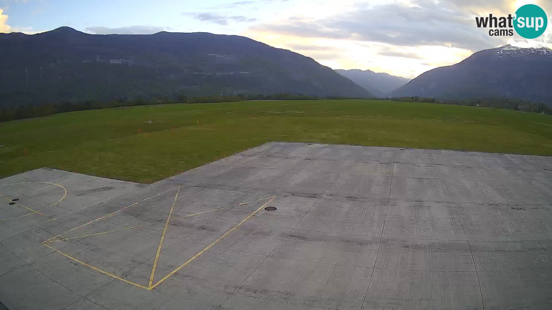 Webcam des Flughafens Bovec – Skydive Bovec