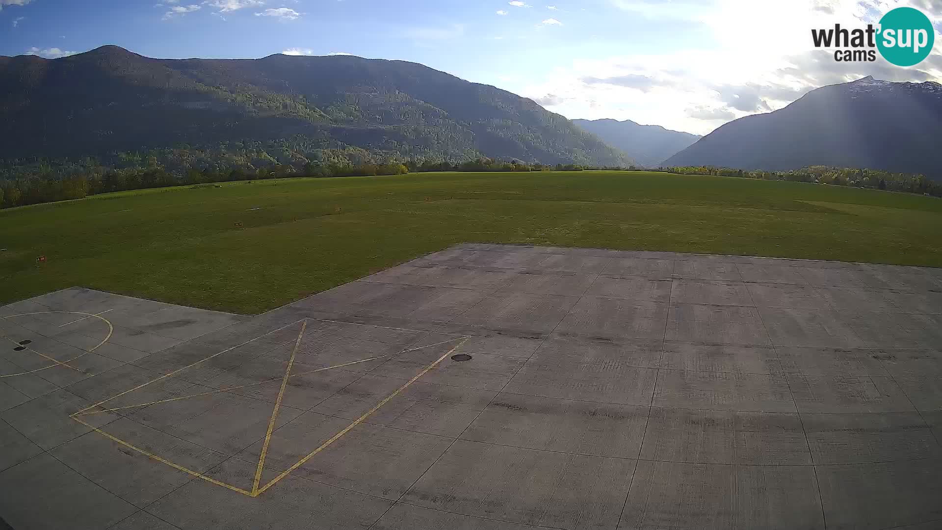 Webcam de l’aéroport de Bovec – Skydive Bovec