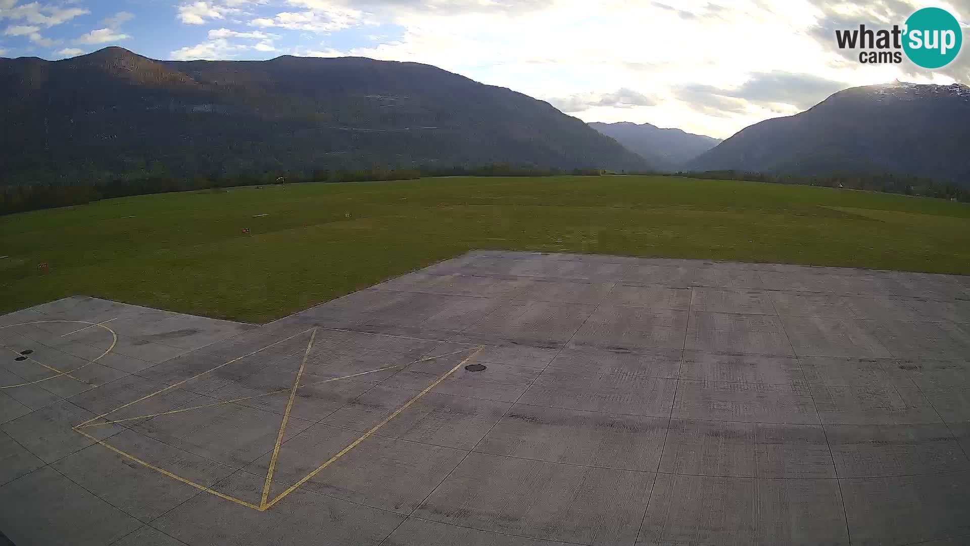 Webcam des Flughafens Bovec – Skydive Bovec