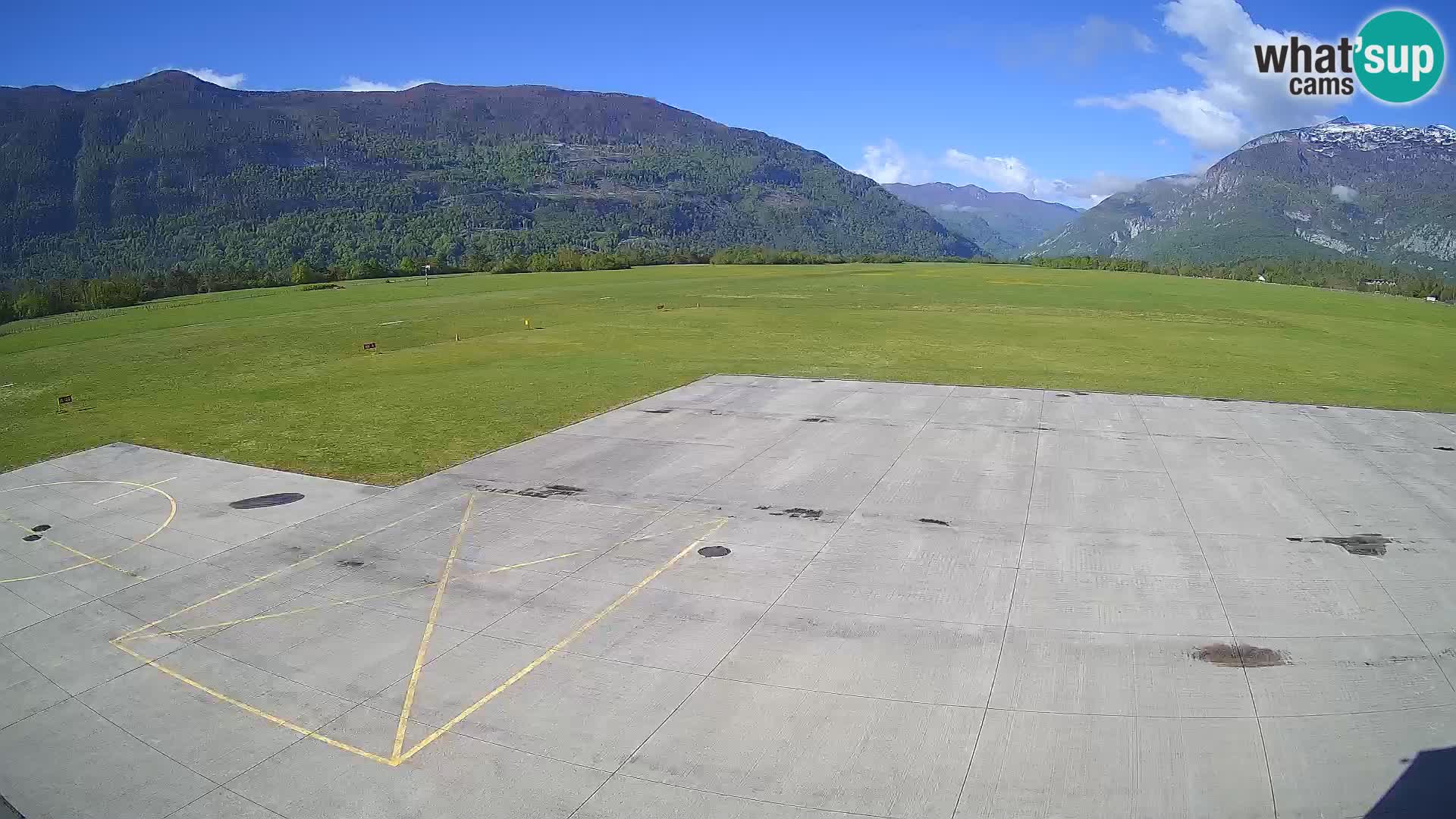Bovec airport webcam – Skydive Bovec