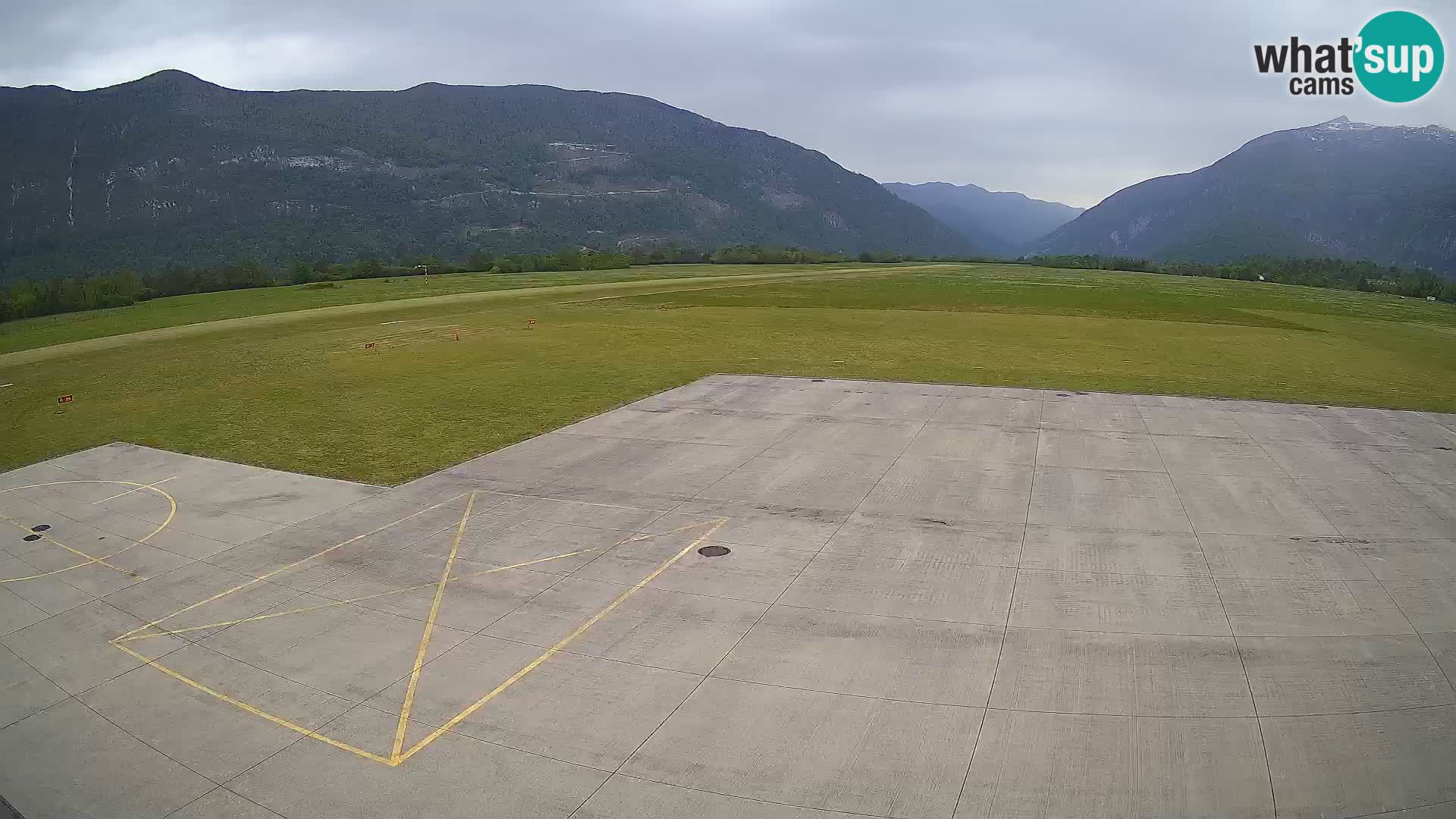 Bovec airport webcam – Skydive Bovec