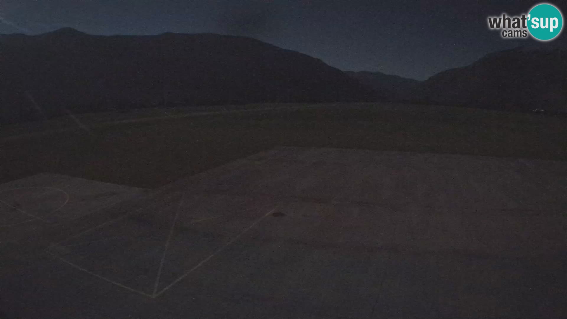 Webcam aereoporto di Bovec (Plezzo) – Vista verso il Kanin