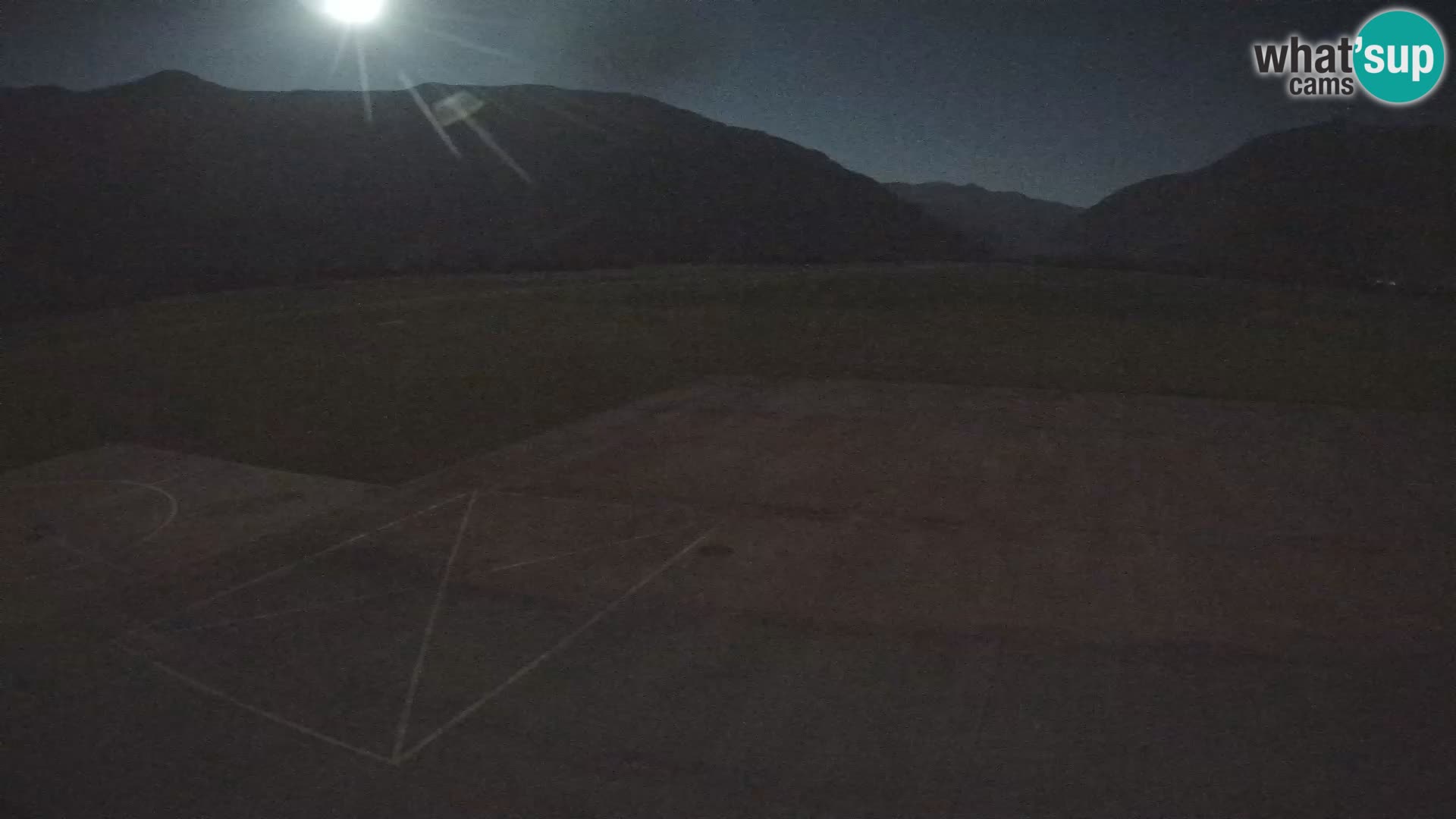 Webcam aereoporto di Bovec (Plezzo) – Vista verso il Kanin