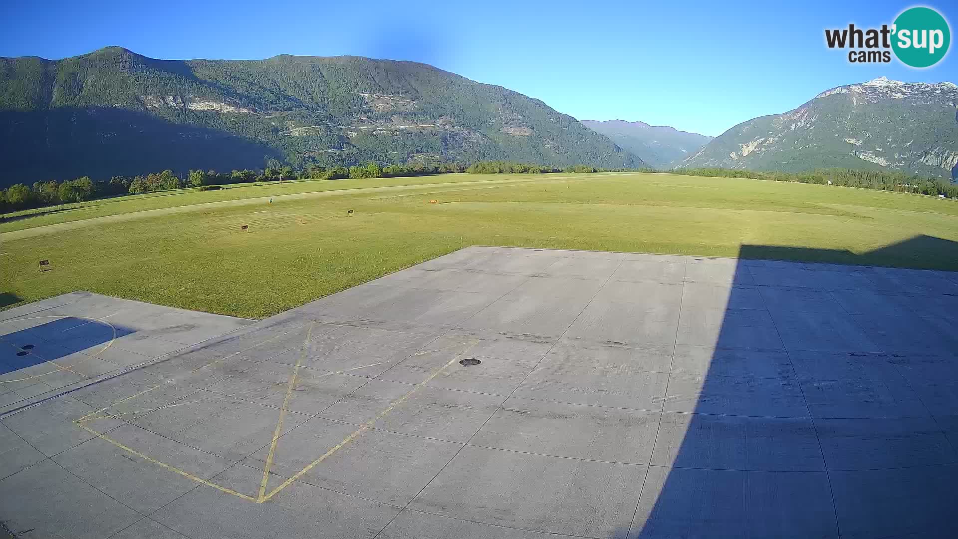 Web kamera zračne luke Bovec – Skydive Bovec