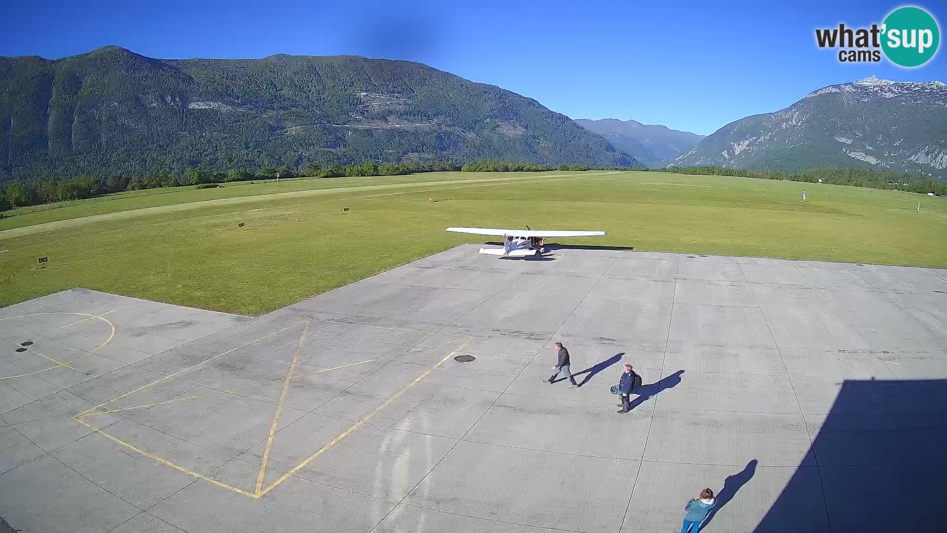 Bovec airport webcam – Skydive Bovec