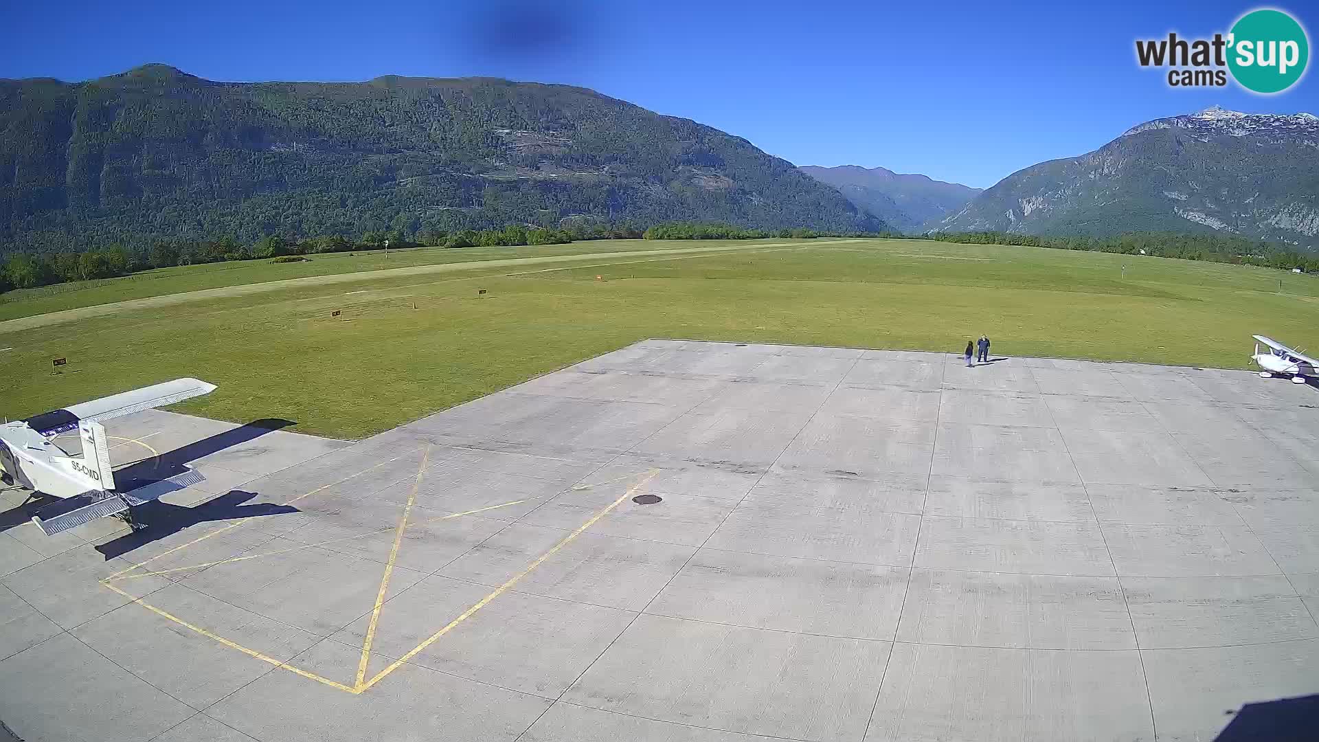Bovec spletna kamera letališče – Skydive Bovec
