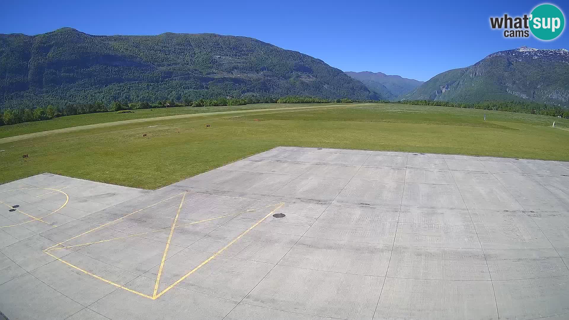 Bovec airport webcam – Skydive Bovec