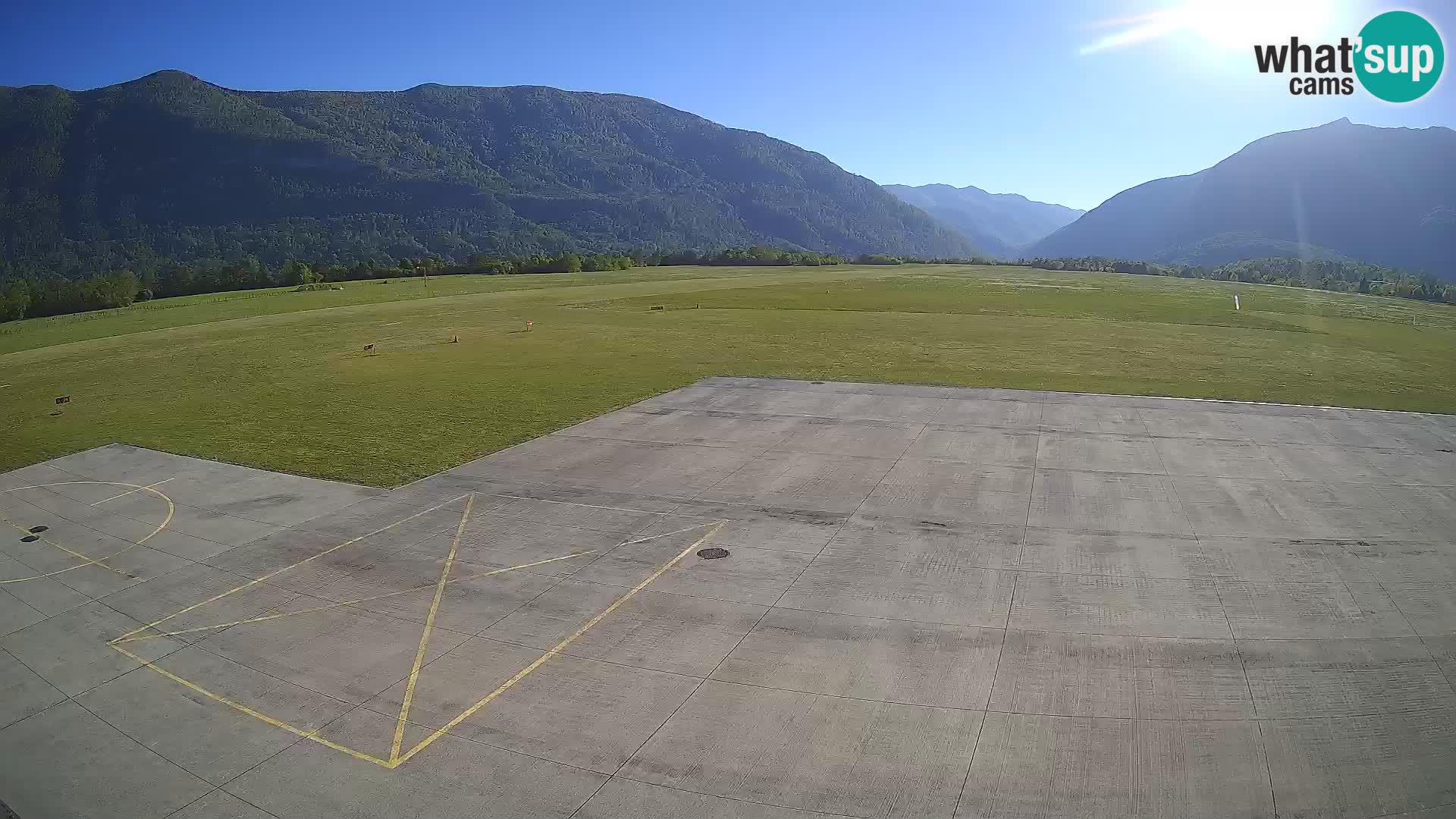 Bovec airport webcam – Skydive Bovec