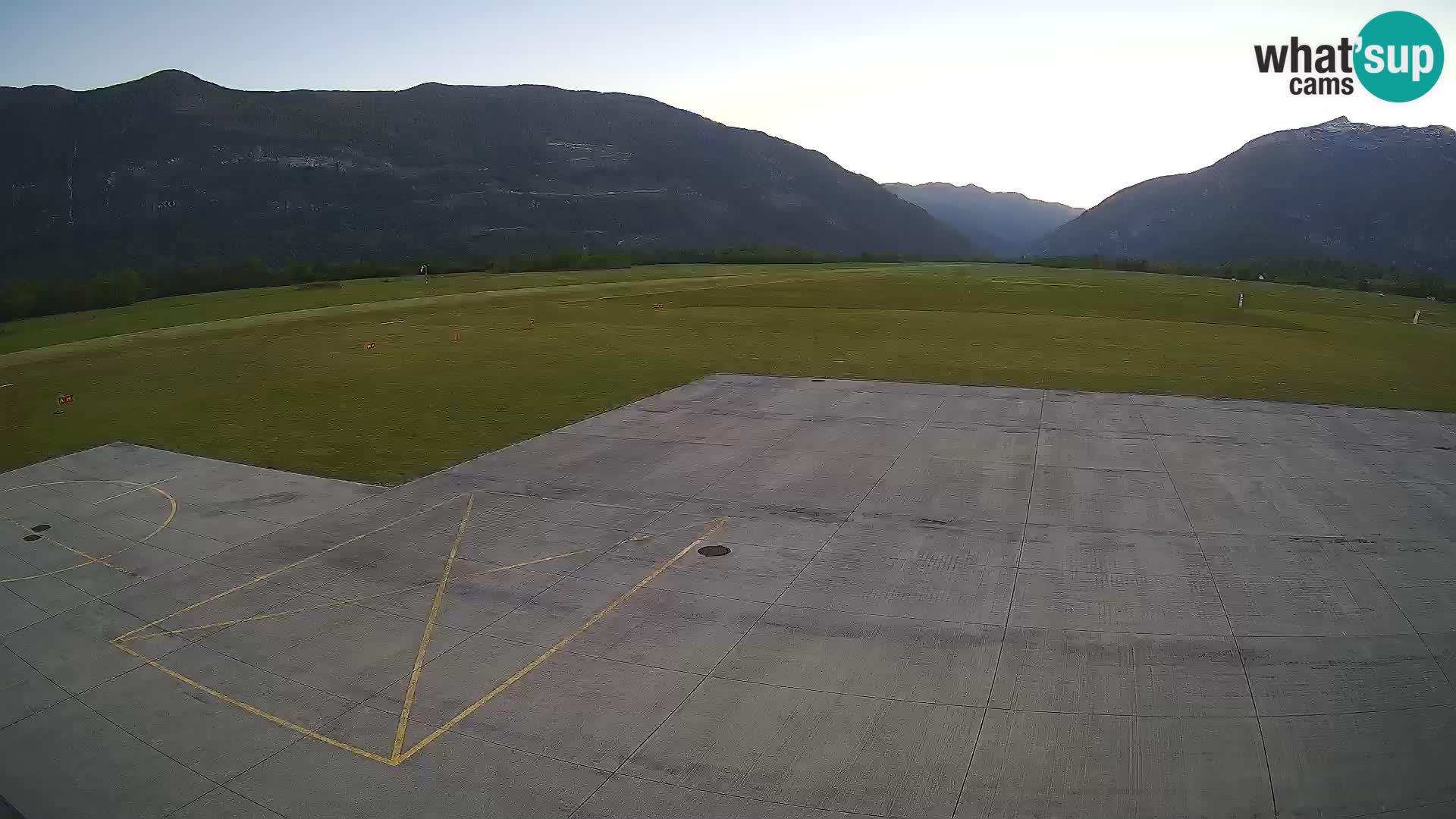 Cámara web del aeropuerto de Bovec – Skydive Bovec
