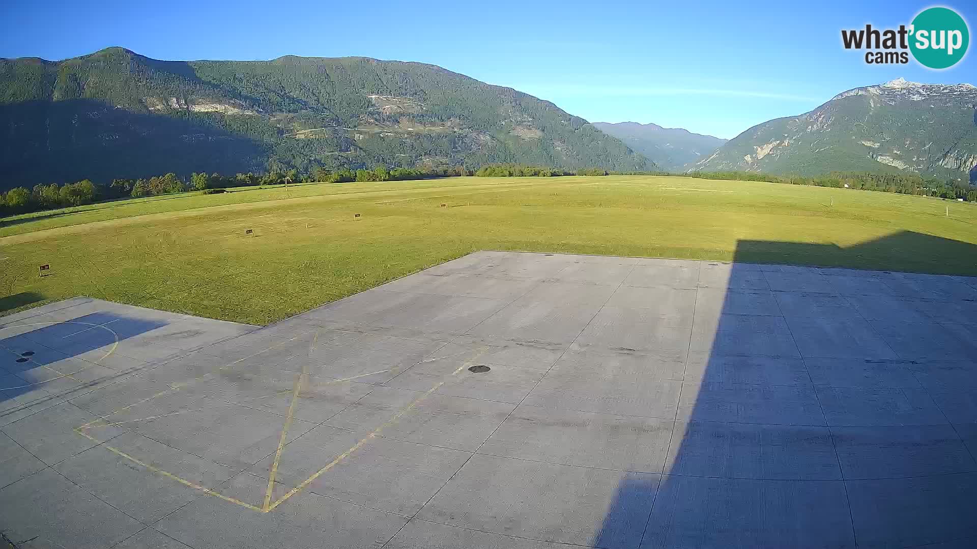 Bovec airport webcam – Skydive Bovec