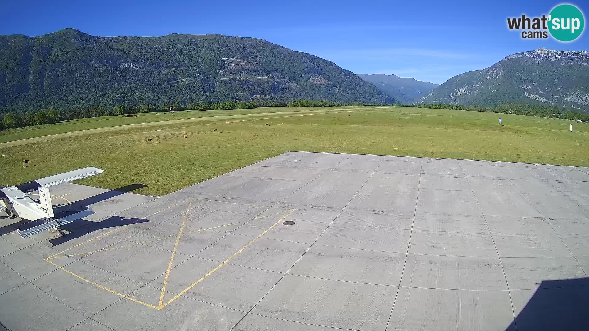 Bovec airport webcam – Skydive Bovec