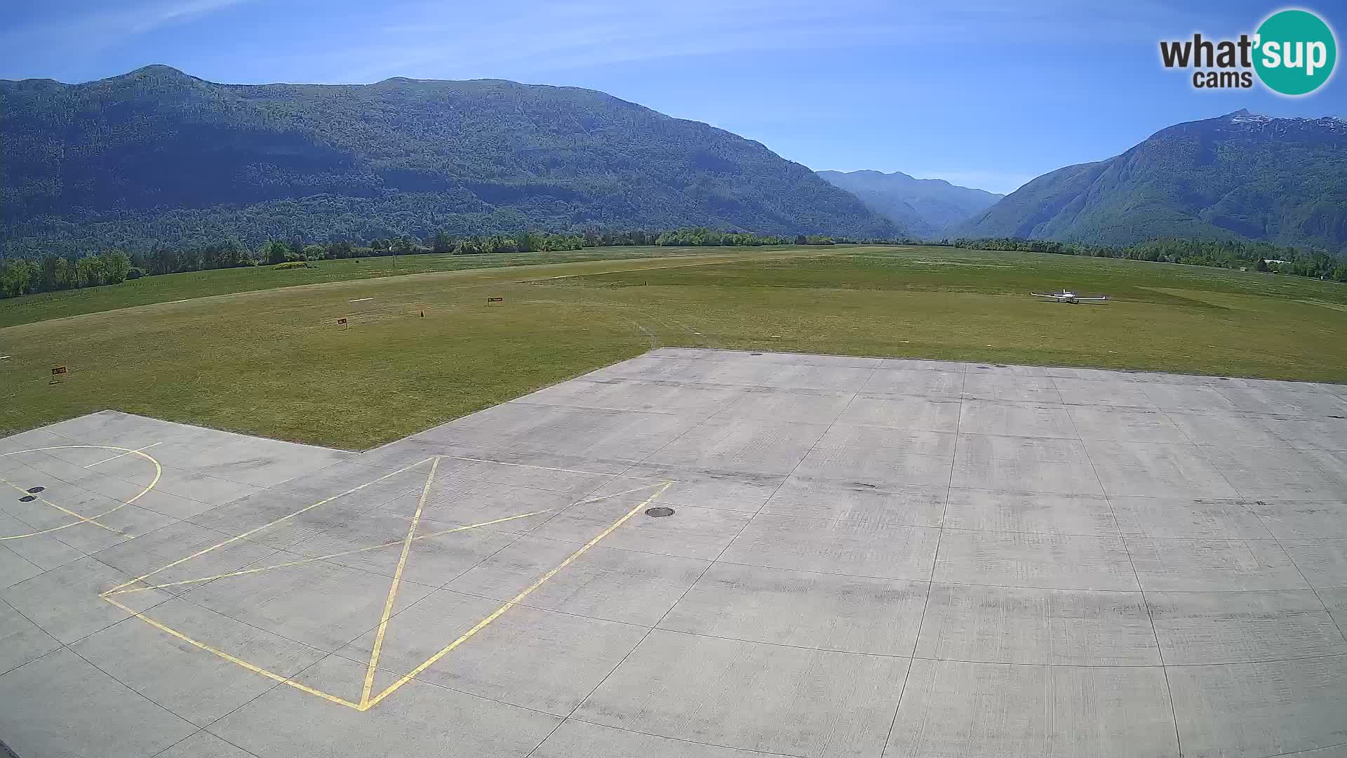 Bovec airport webcam – Skydive Bovec