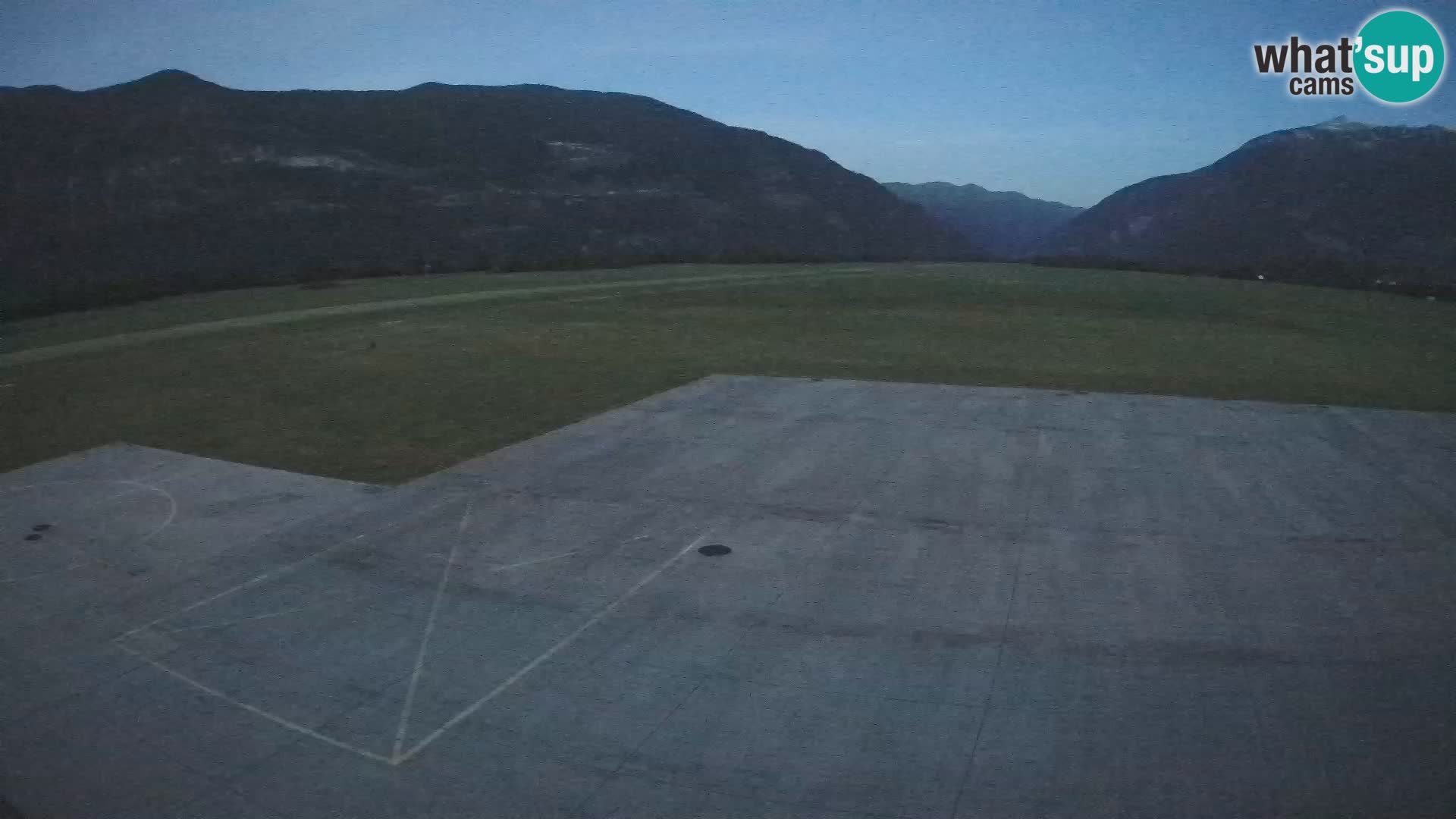 Bovec airport webcam – Skydive Bovec