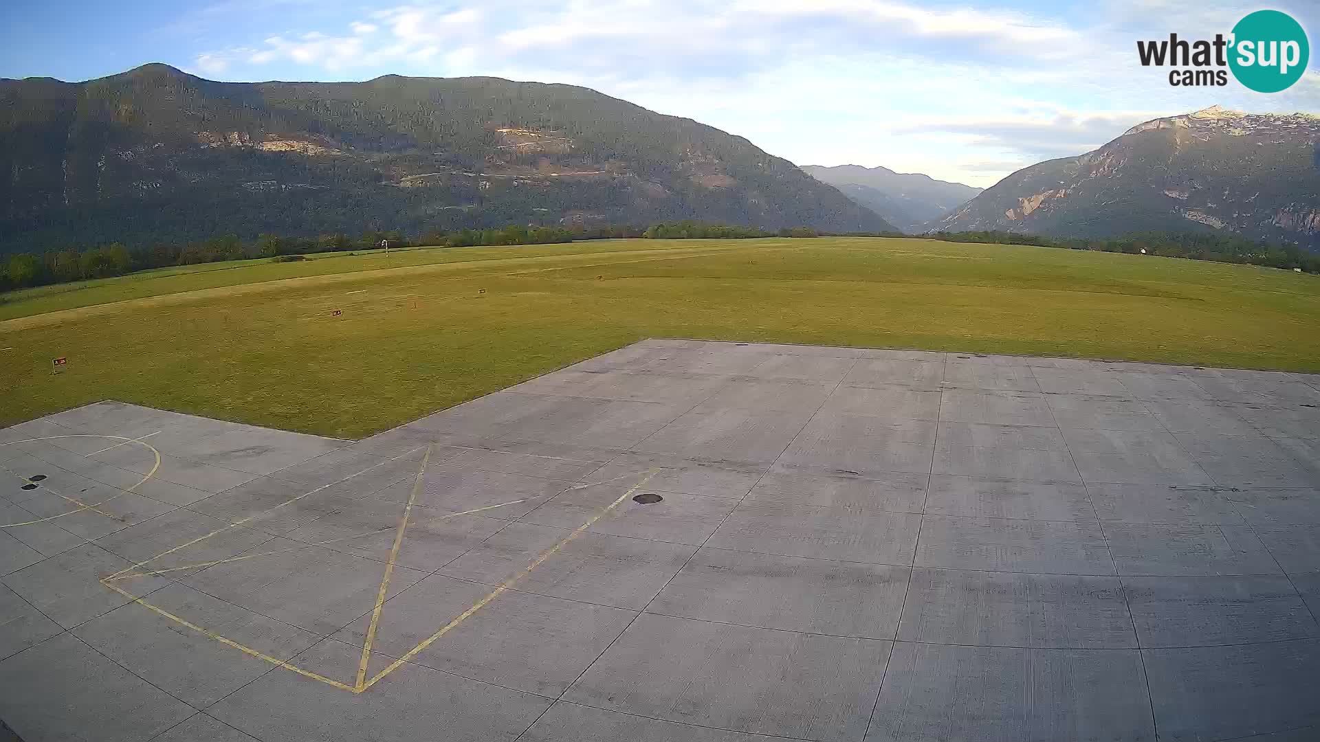 Bovec airport webcam – Skydive Bovec