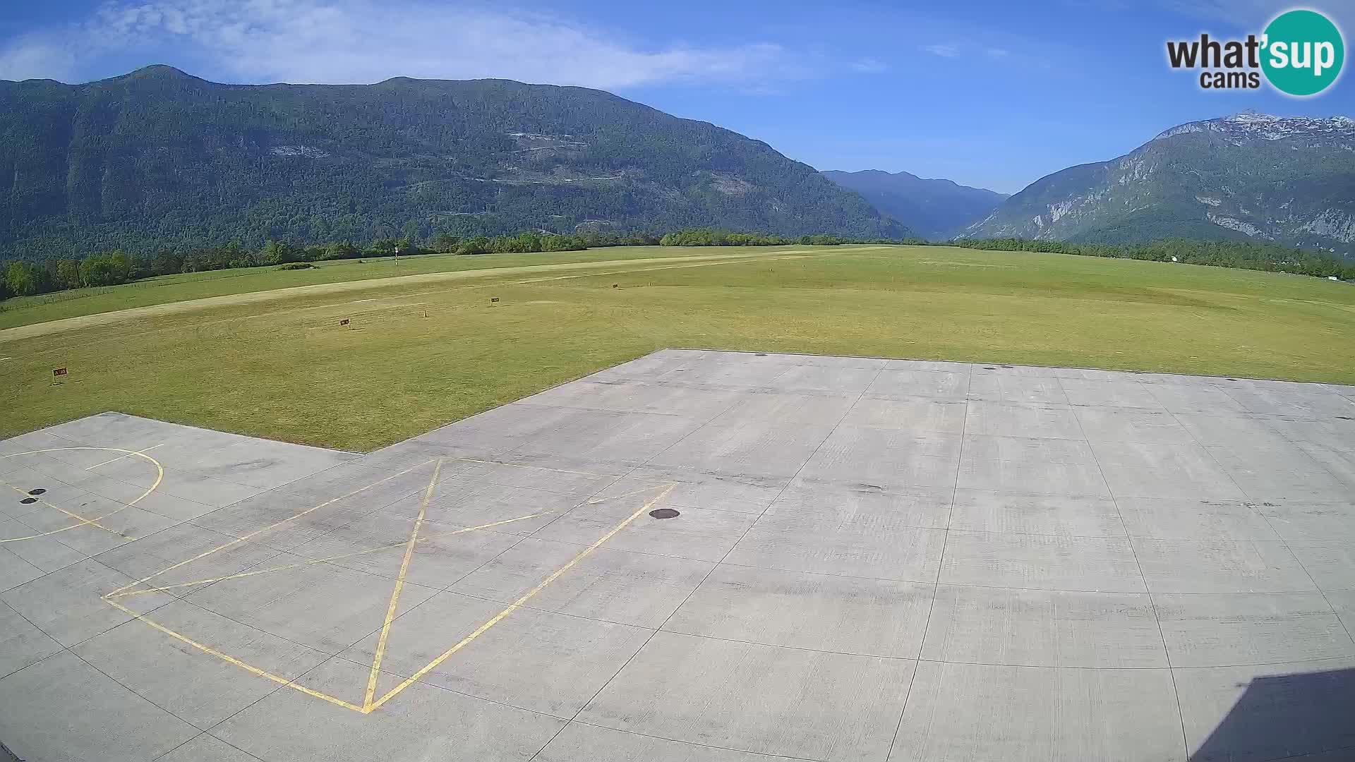 Bovec airport webcam – Skydive Bovec