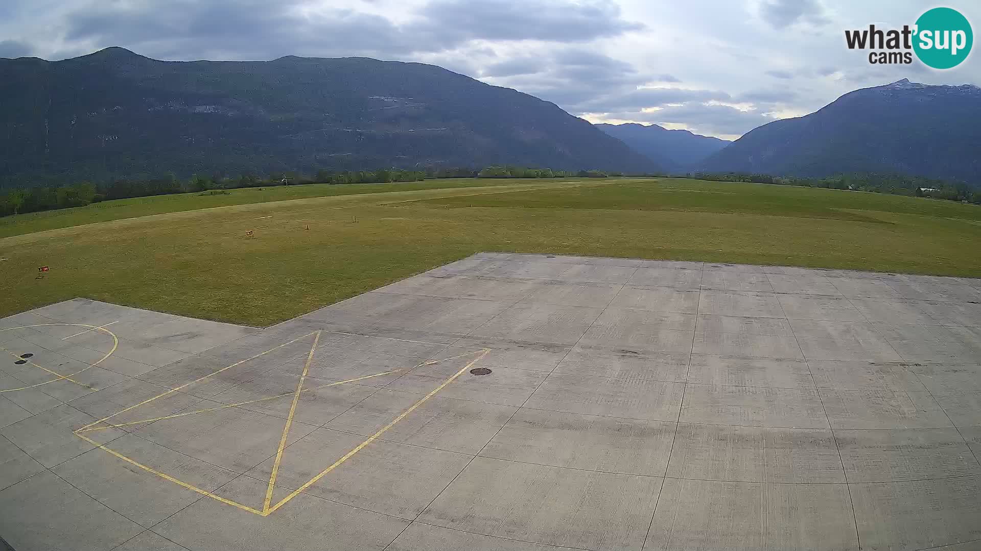Bovec airport webcam – Skydive Bovec