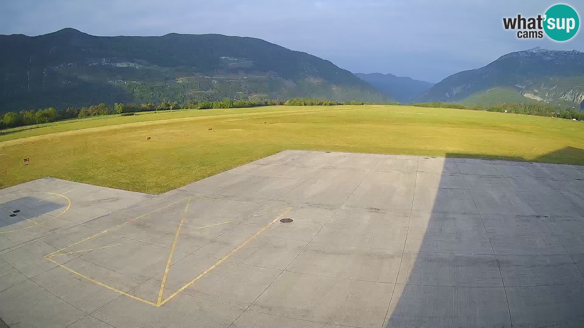 Bovec airport webcam – Skydive Bovec