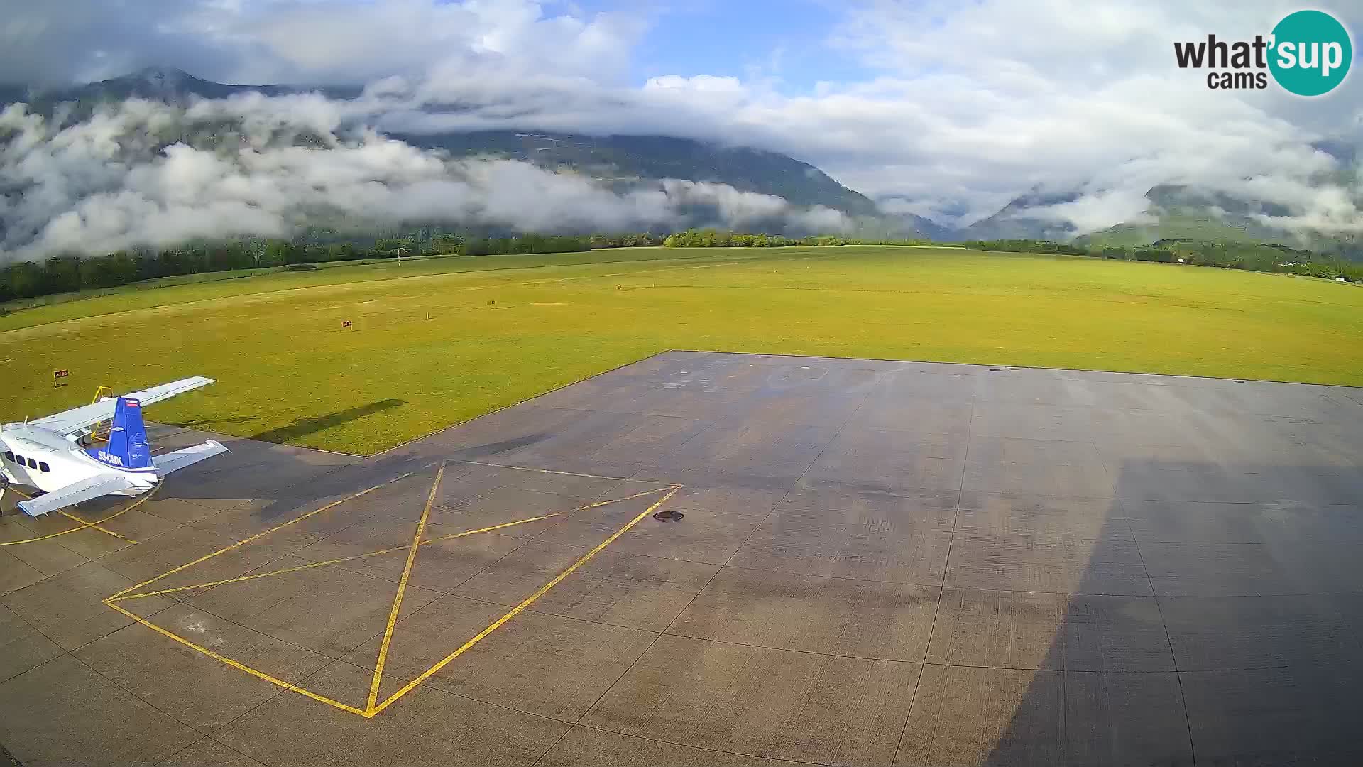 Bovec airport webcam – Skydive Bovec