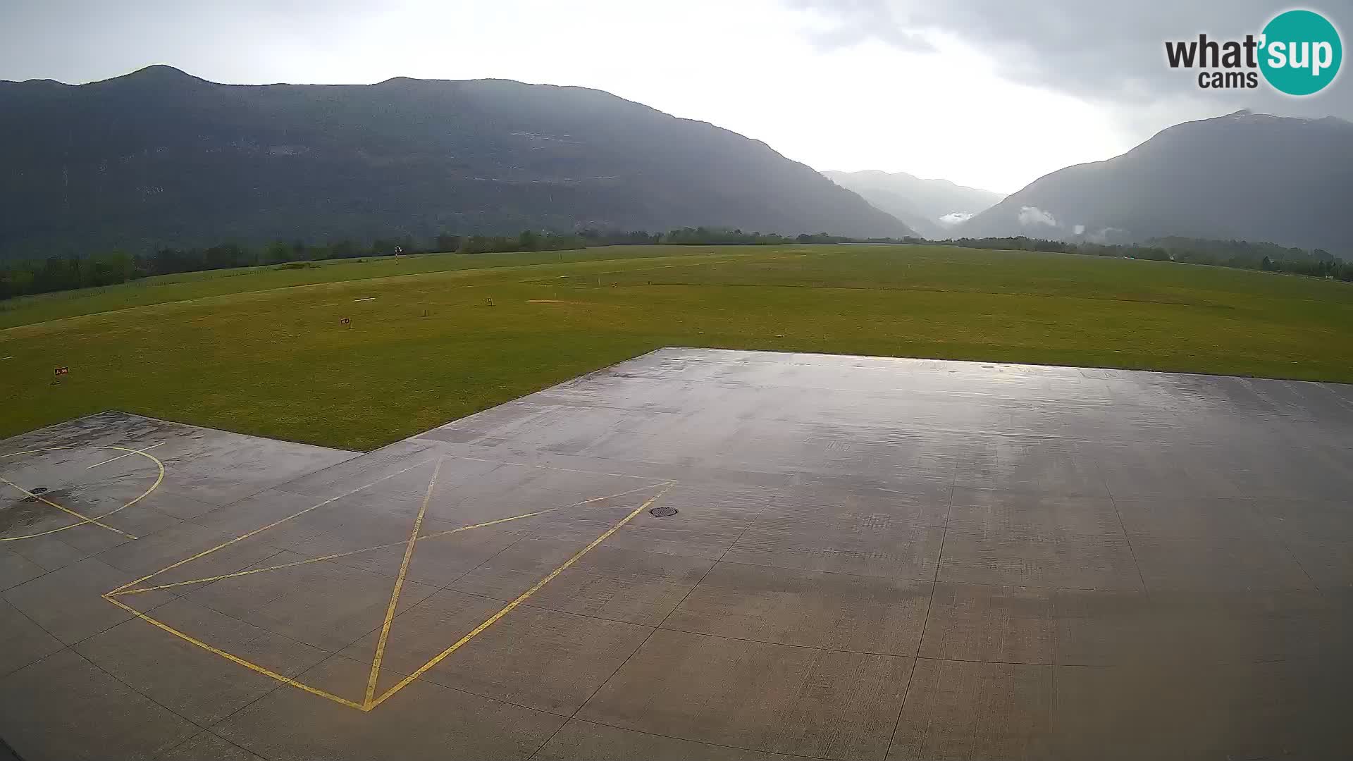 Webcam des Flughafens Bovec – Skydive Bovec