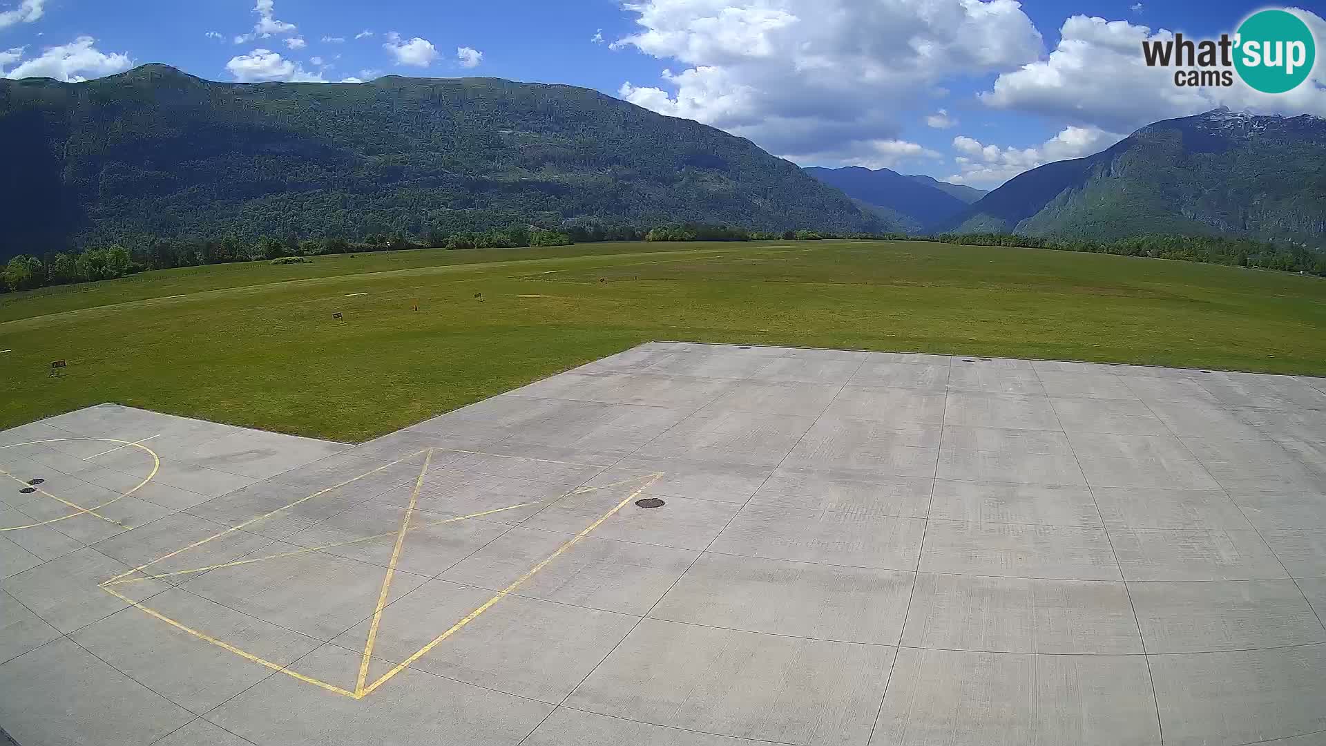 Bovec airport webcam – Skydive Bovec