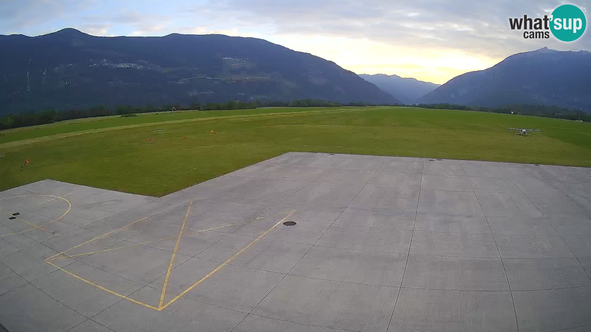 Bovec airport webcam – Skydive Bovec