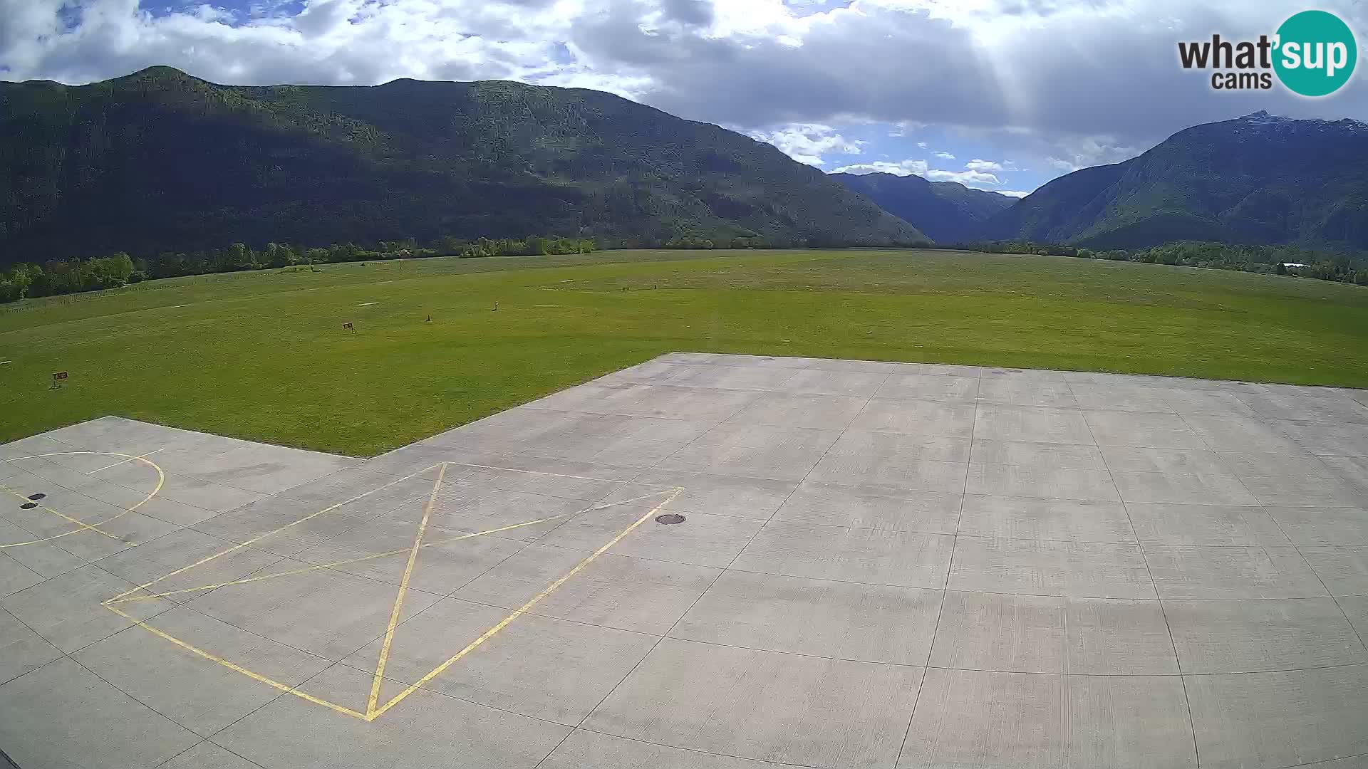 Bovec airport webcam – Skydive Bovec