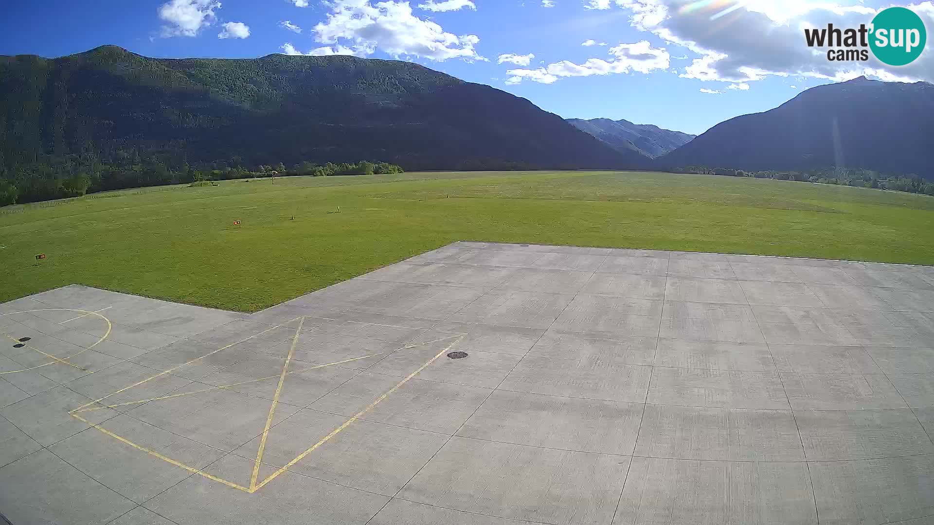 Bovec airport webcam – Skydive Bovec