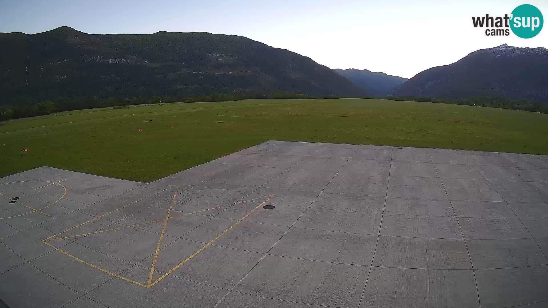Webcam des Flughafens Bovec – Skydive Bovec