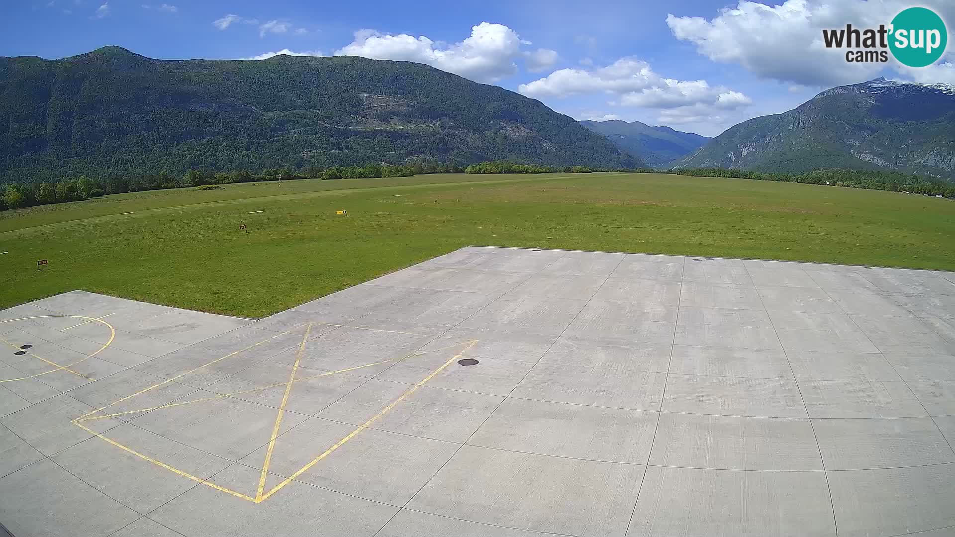 Bovec airport webcam – Skydive Bovec