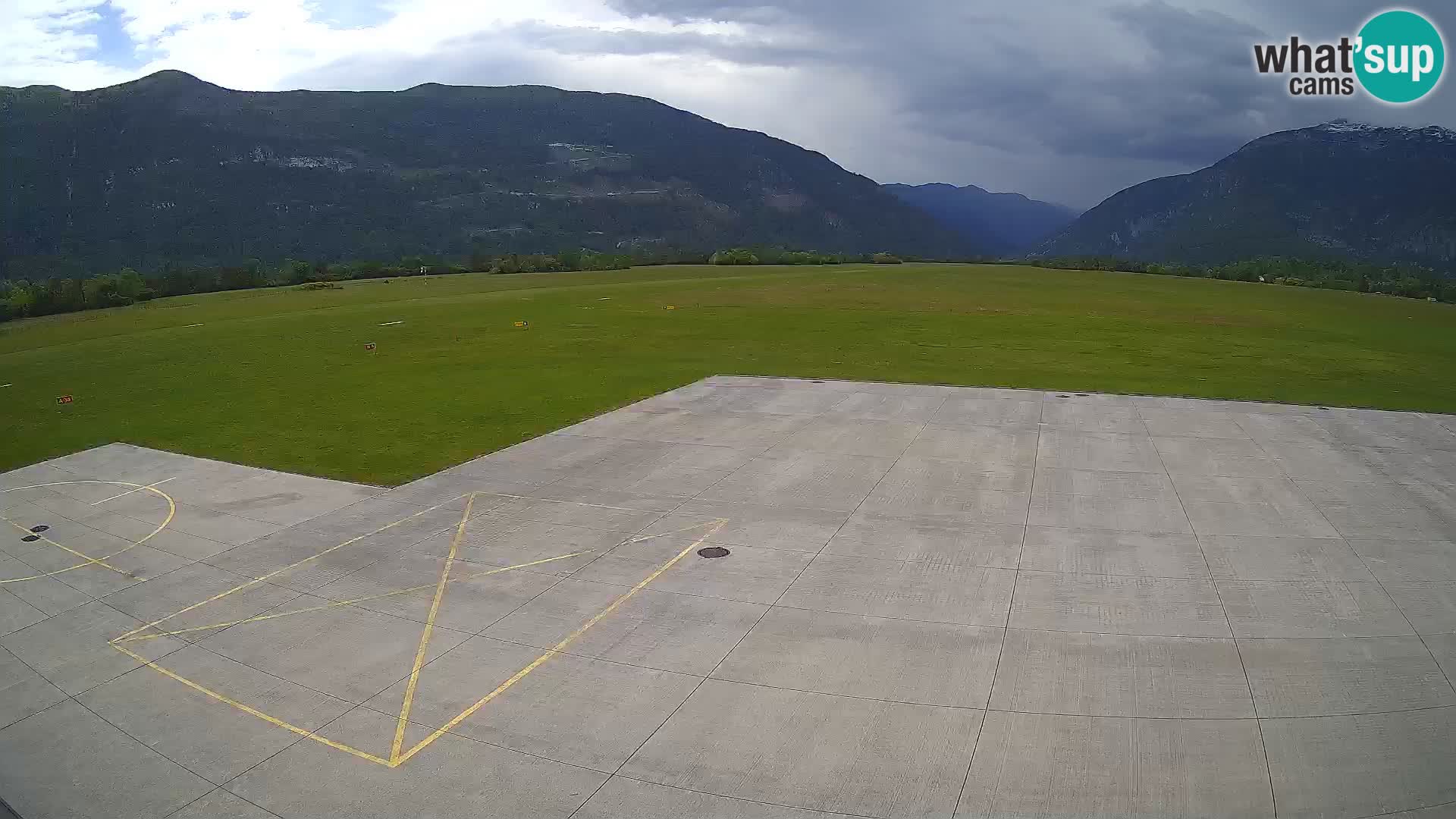 Cámara web del aeropuerto de Bovec – Skydive Bovec