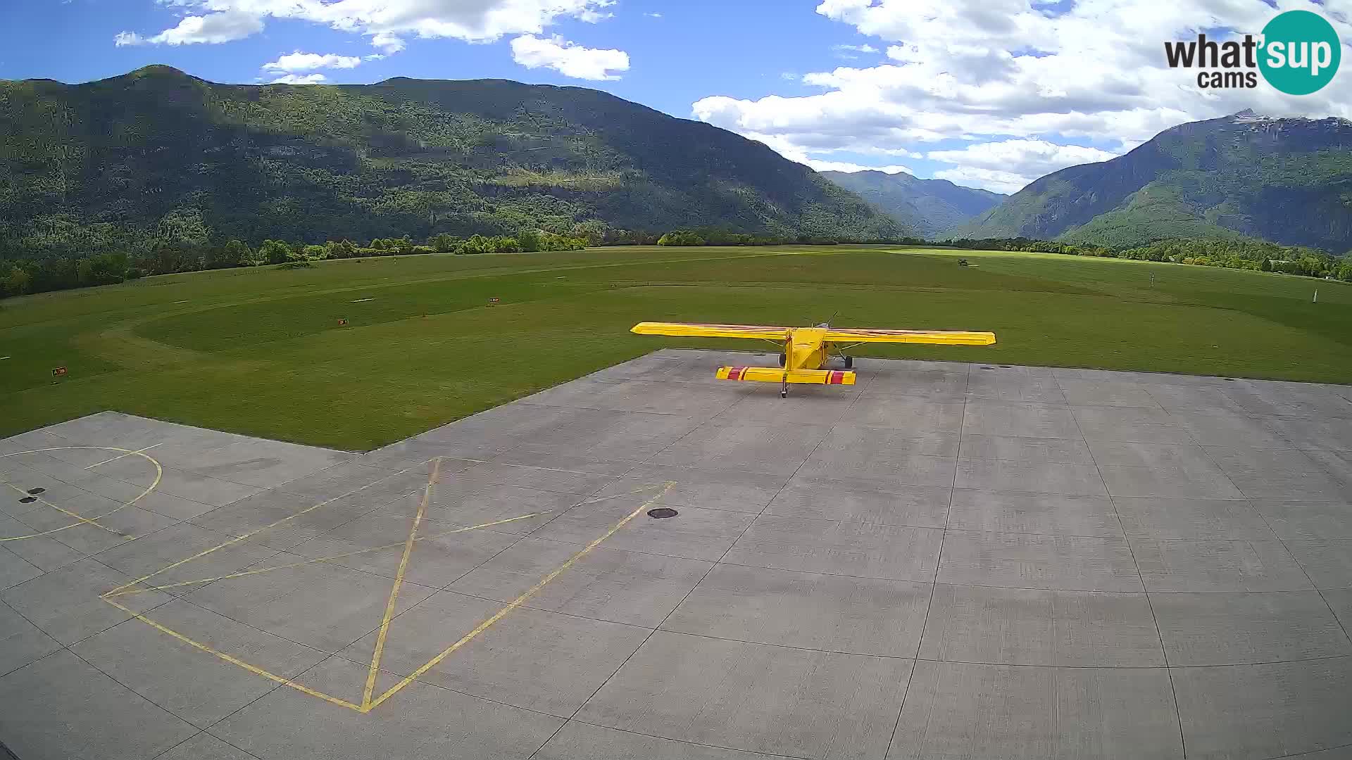 Bovec airport webcam – Skydive Bovec