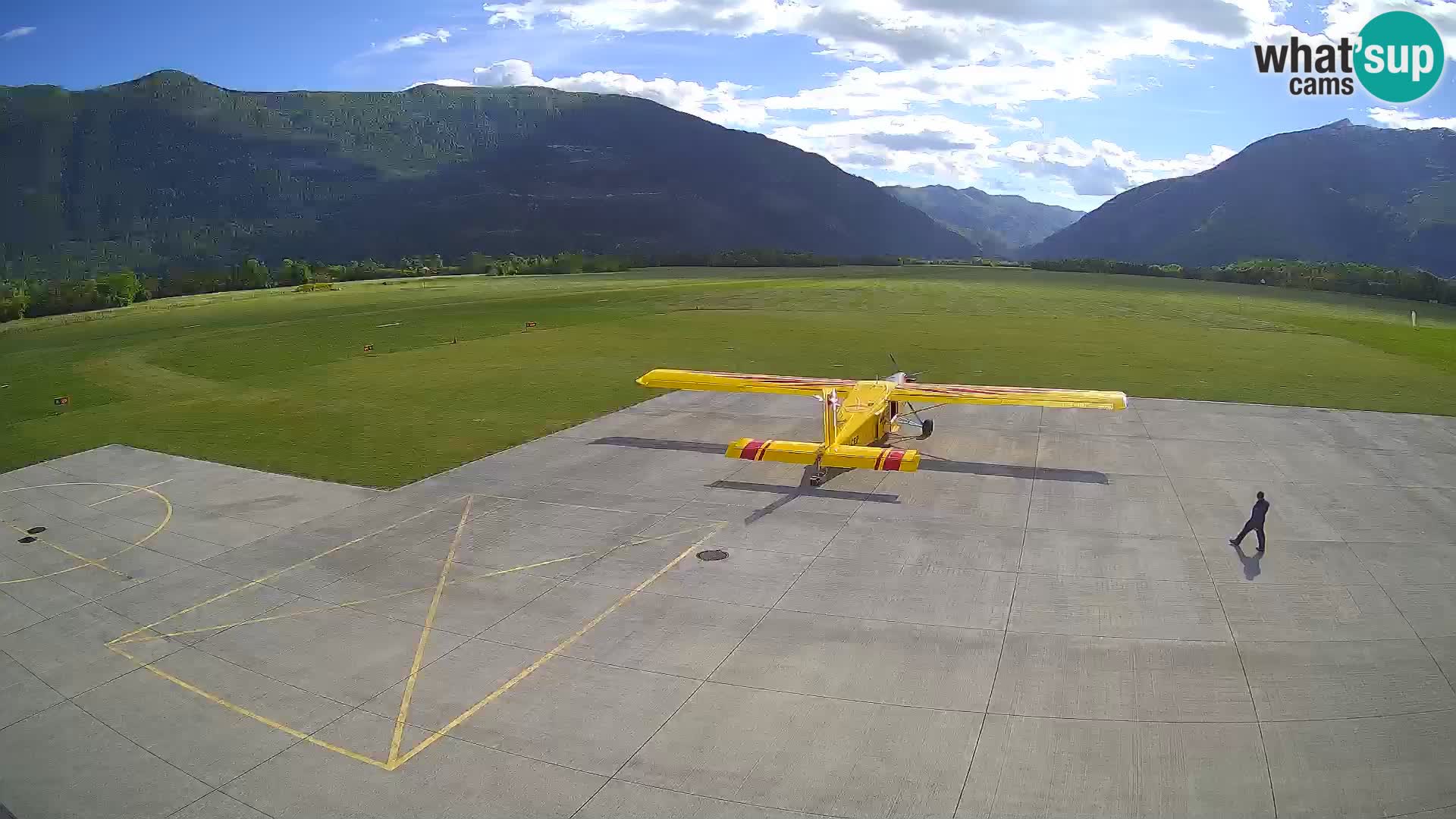 Web kamera zračne luke Bovec – Skydive Bovec