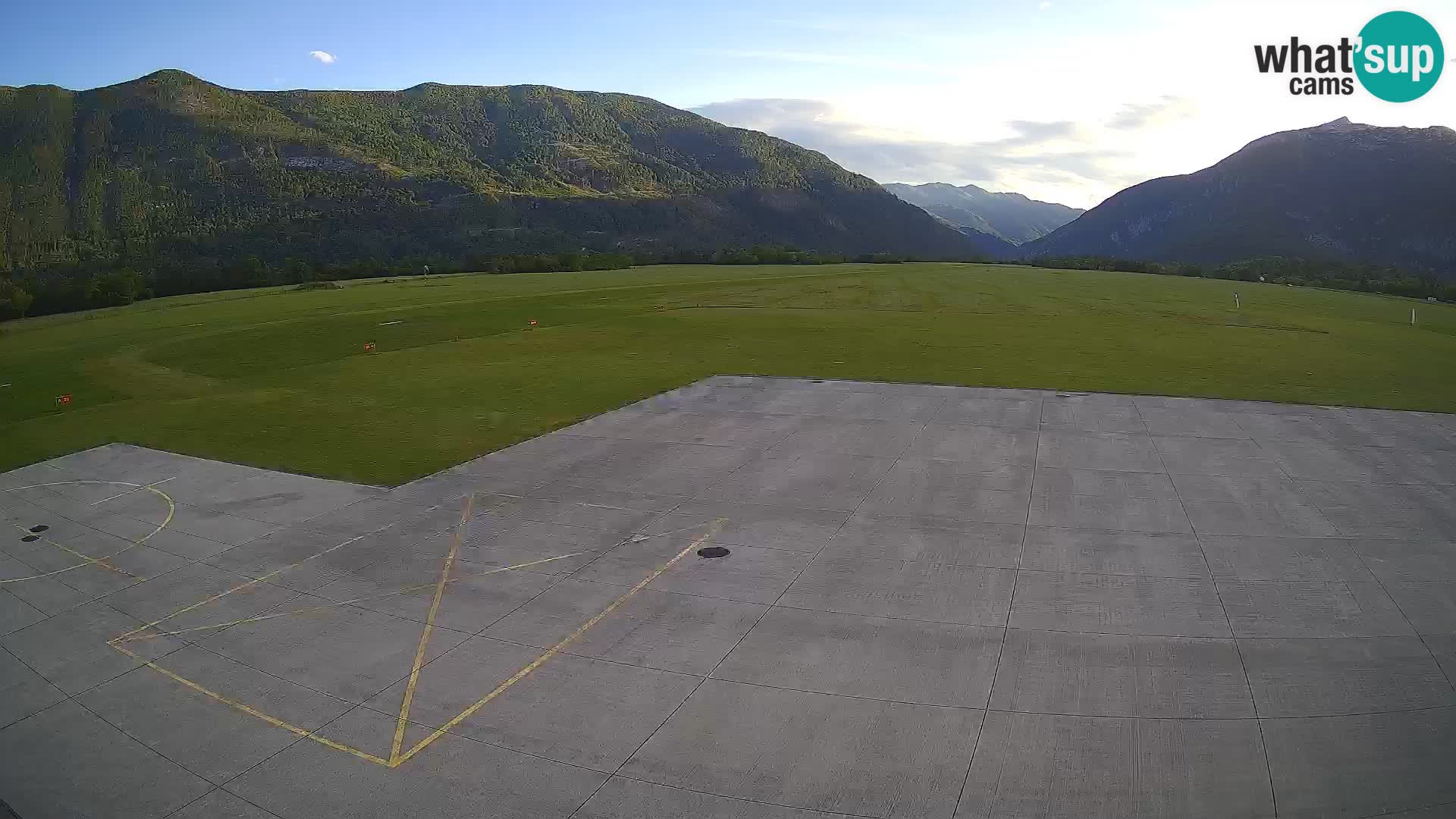 Webcam des Flughafens Bovec – Skydive Bovec