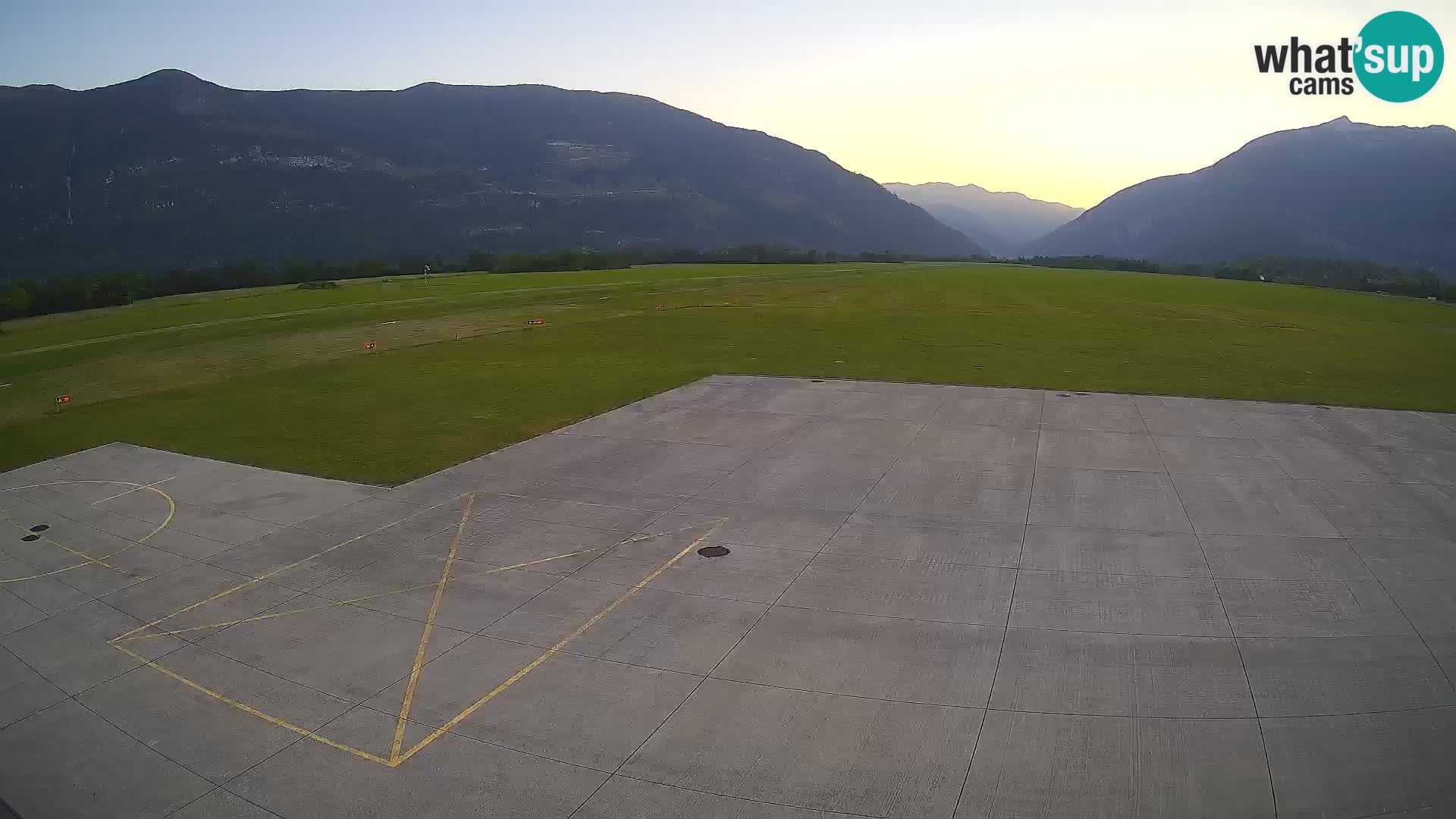 Cámara web del aeropuerto de Bovec – Skydive Bovec