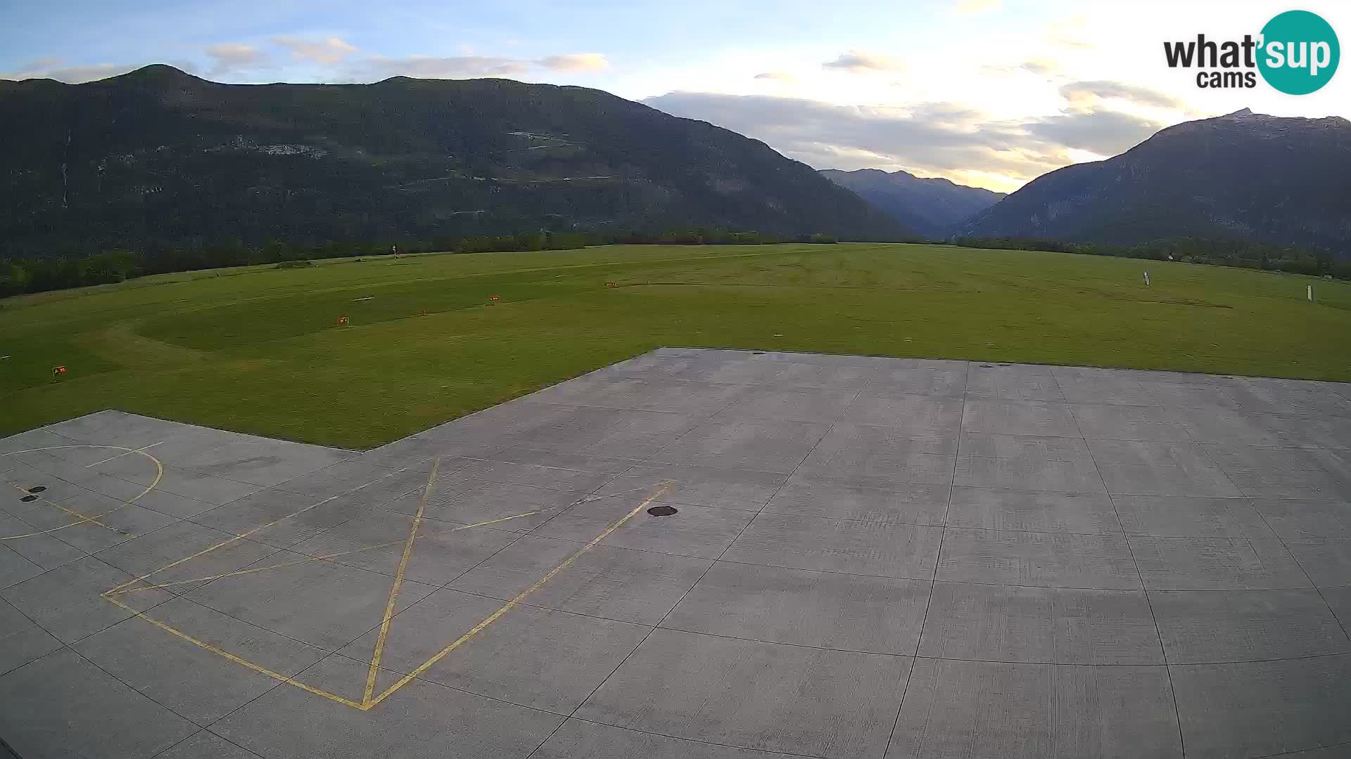 Cámara web del aeropuerto de Bovec – Skydive Bovec