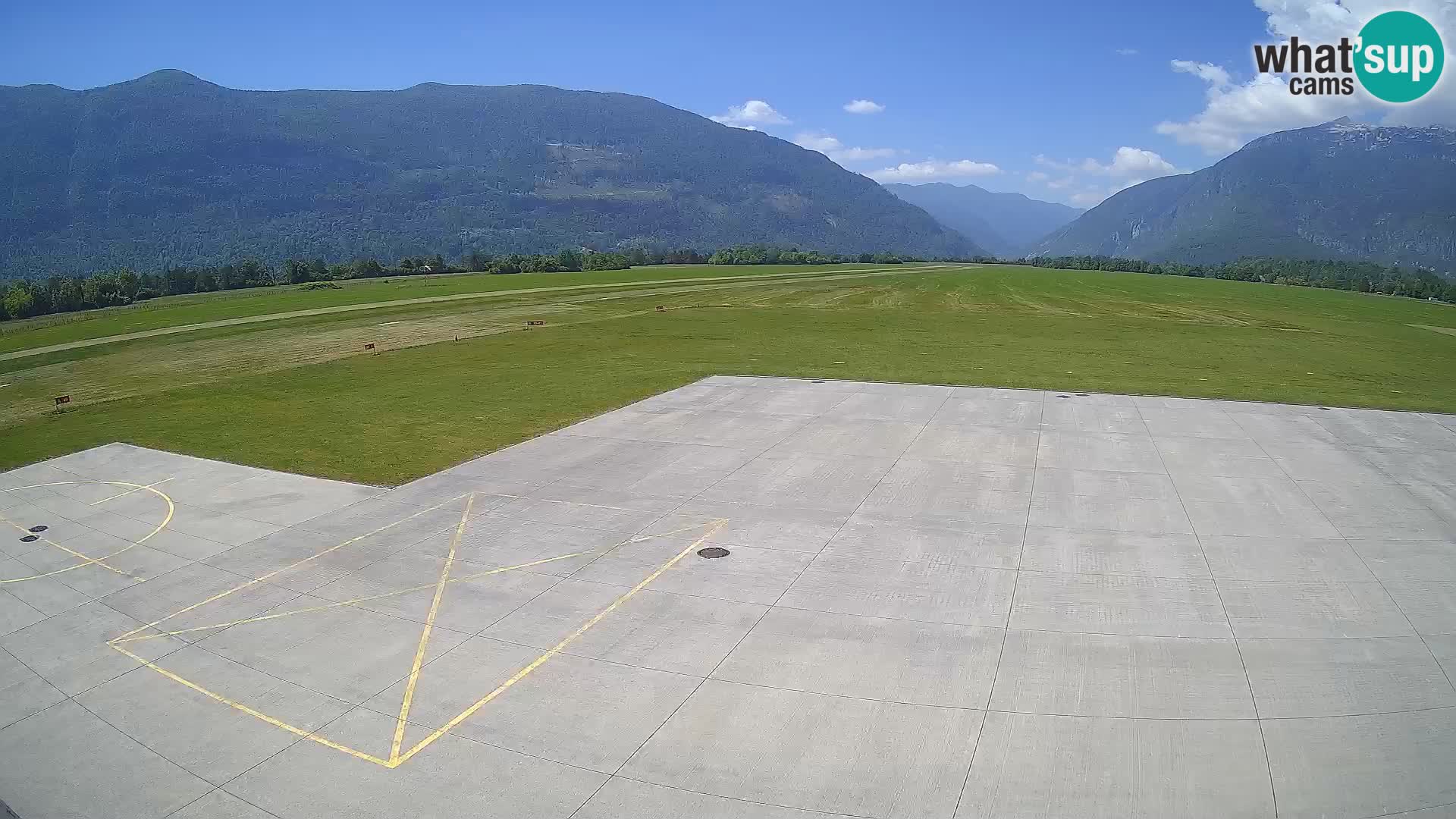 Bovec airport webcam – Skydive Bovec