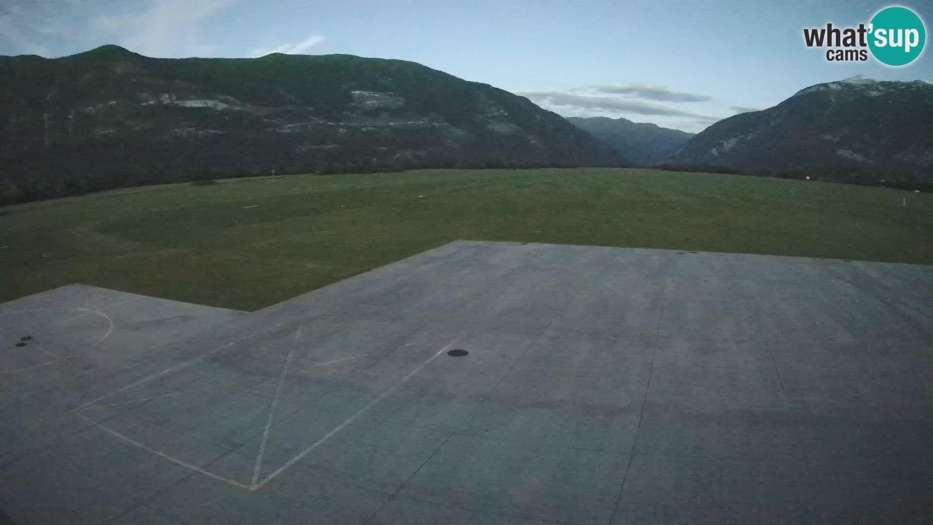 Webcam des Flughafens Bovec – Skydive Bovec