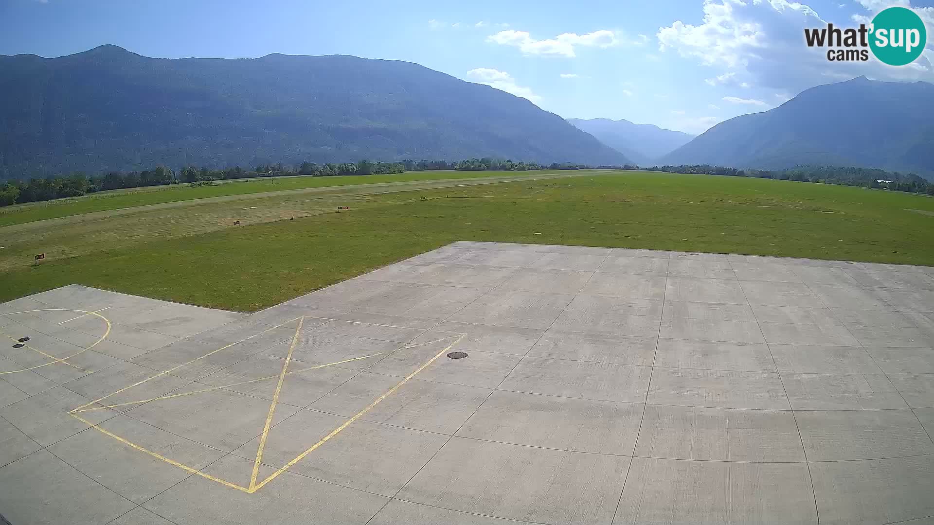 Web kamera zračne luke Bovec – Skydive Bovec