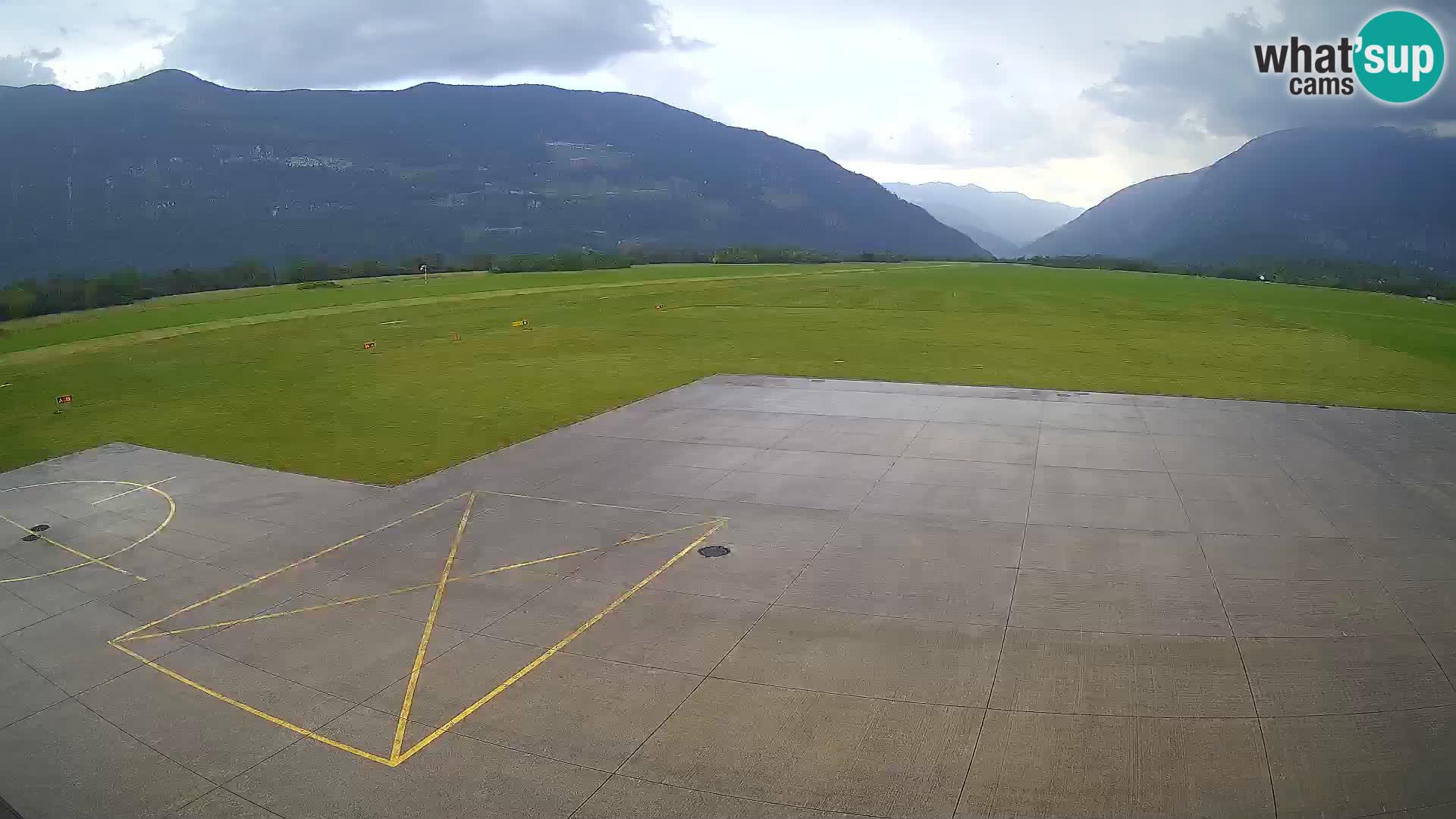 Webcam des Flughafens Bovec – Skydive Bovec