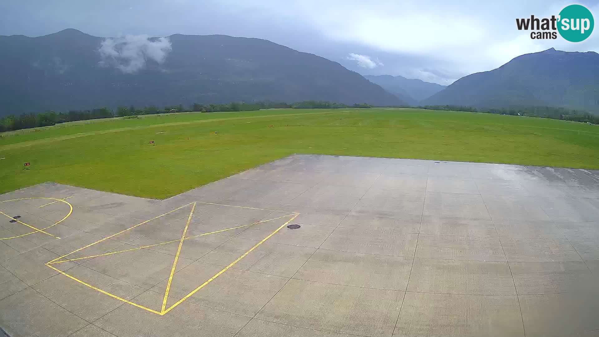 Webcam des Flughafens Bovec – Skydive Bovec