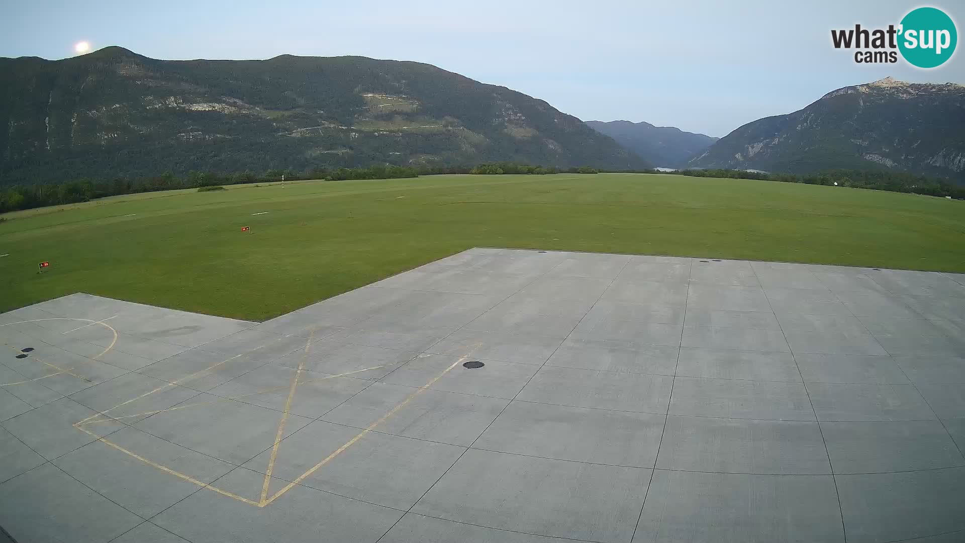 Bovec airport webcam – Skydive Bovec