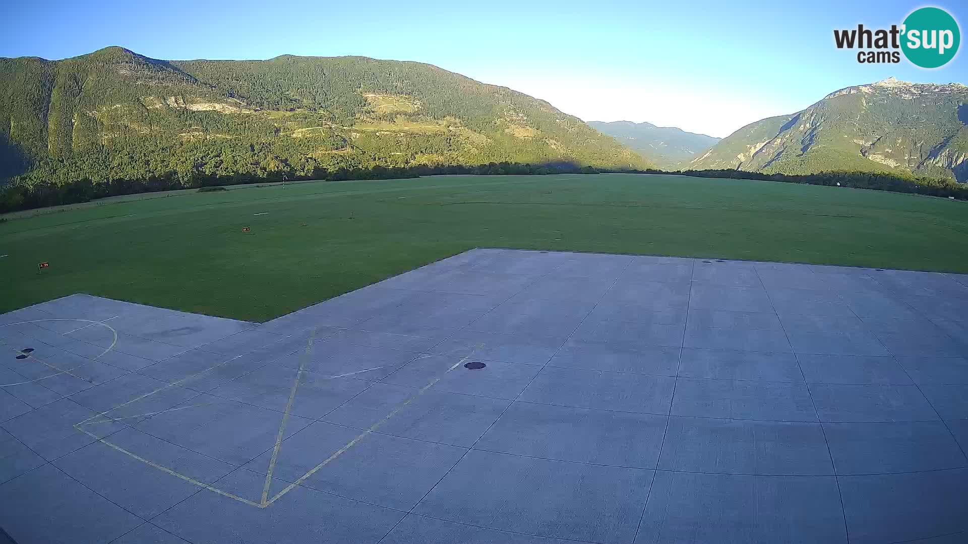 Bovec airport webcam – Skydive Bovec
