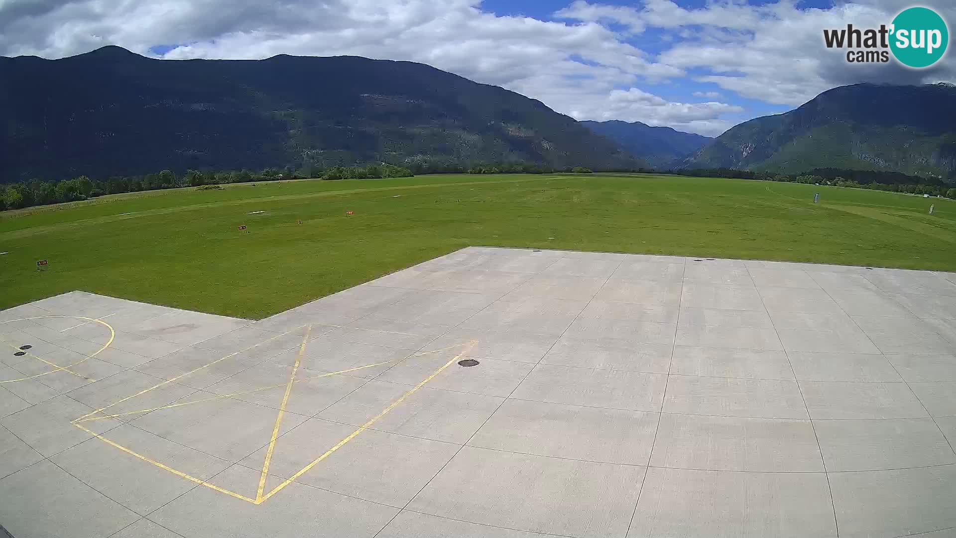 Webcam des Flughafens Bovec – Skydive Bovec