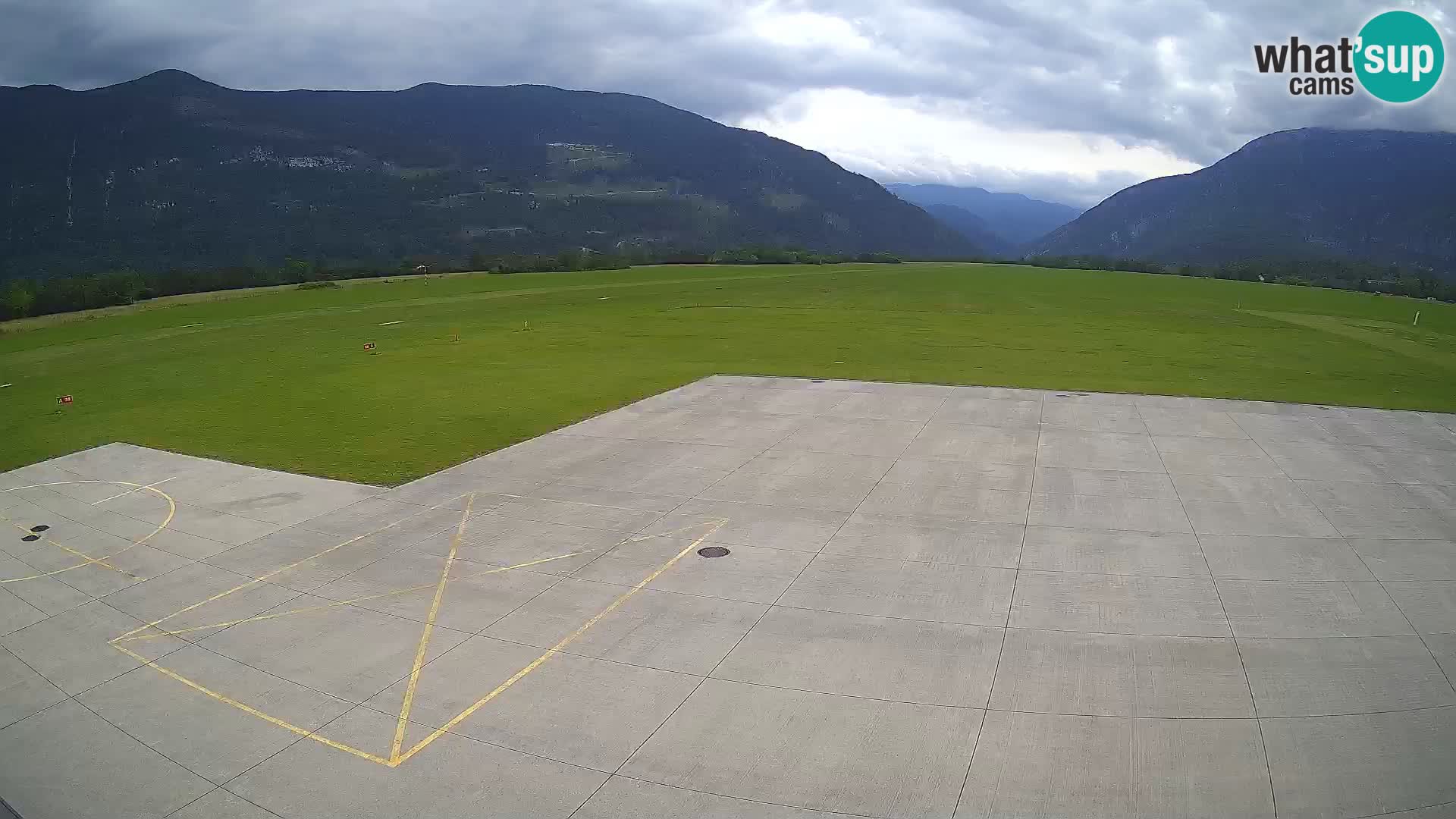 Cámara web del aeropuerto de Bovec – Skydive Bovec