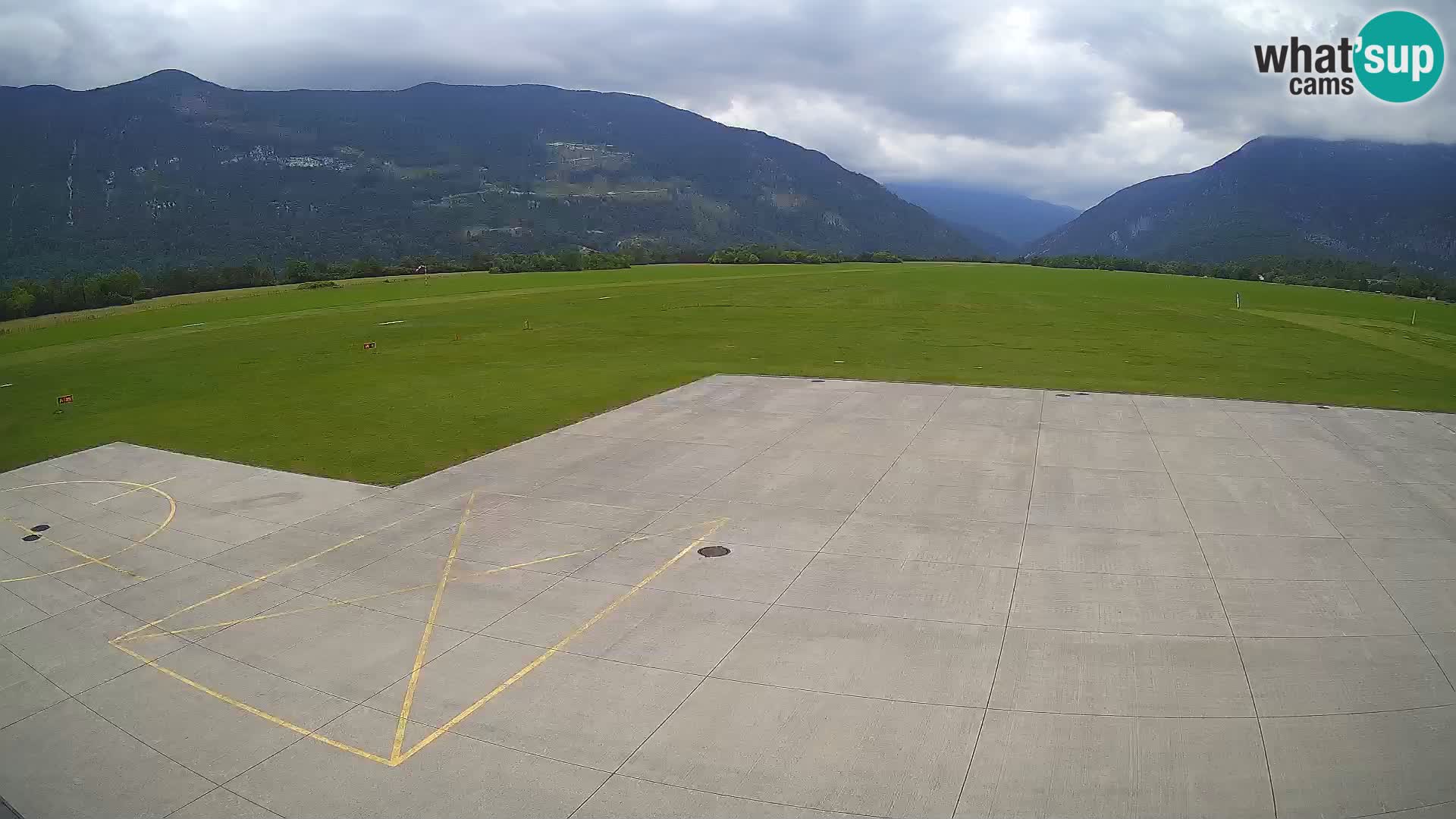 Bovec airport webcam – Skydive Bovec