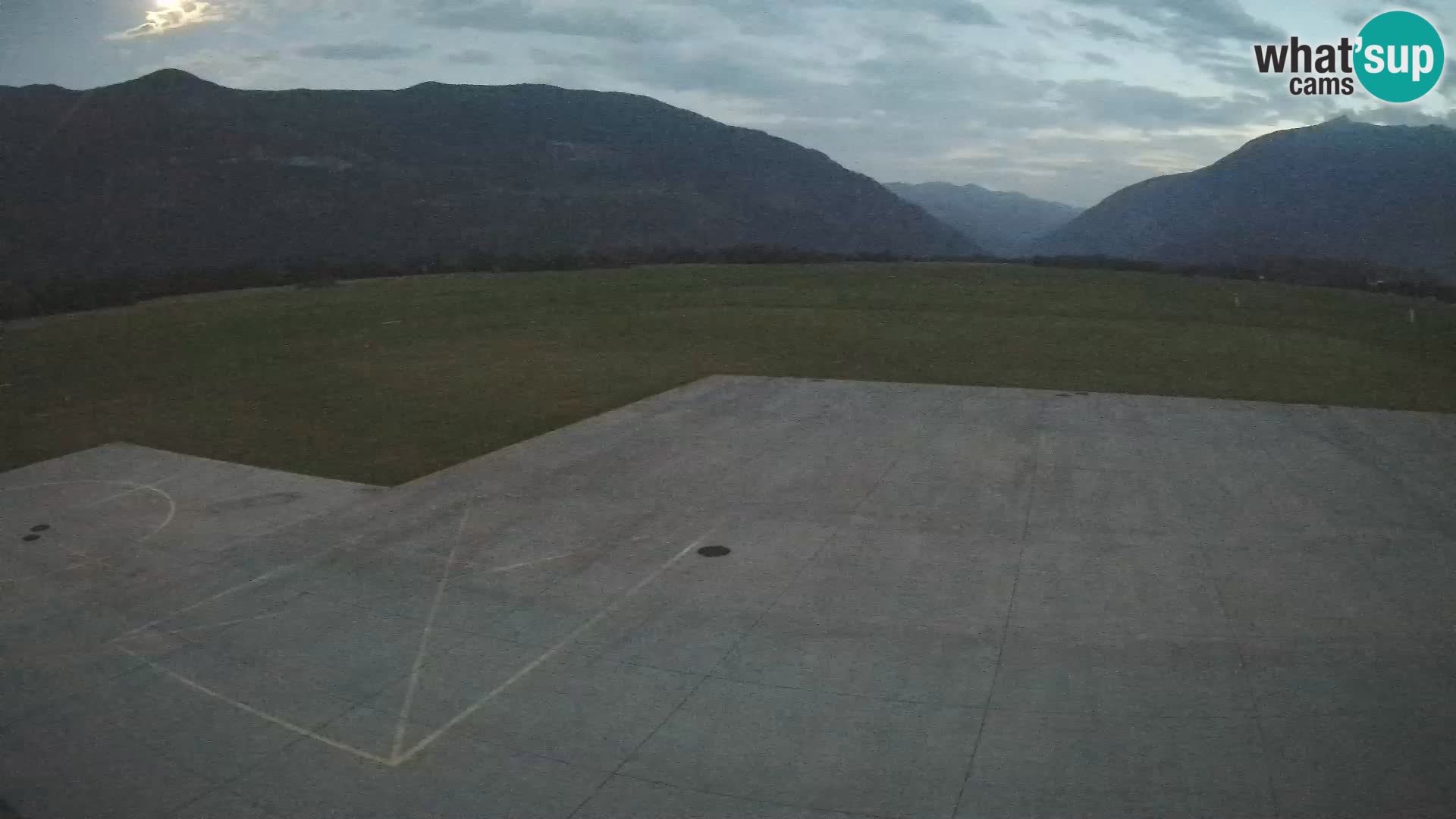 Webcam des Flughafens Bovec – Skydive Bovec